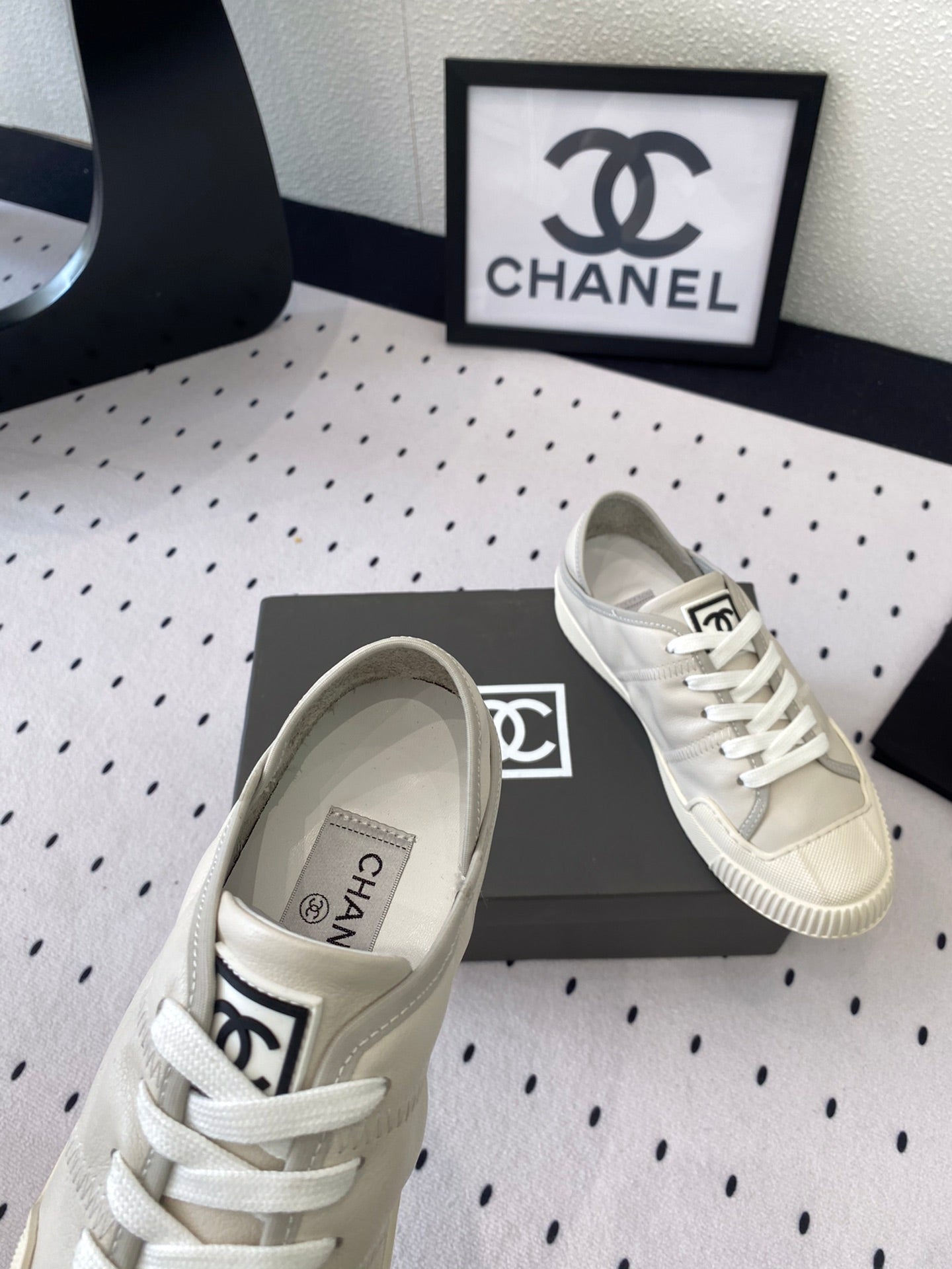 CASUAL SHOES IN GREY LAMBSKIN - 35
