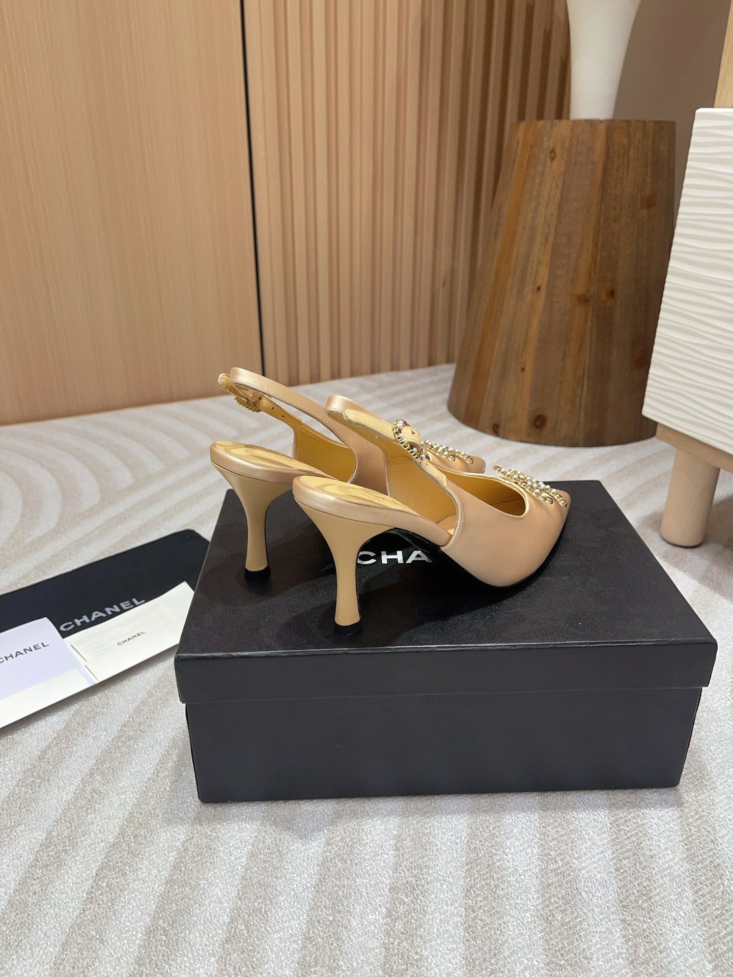 CC HIGH SLINGBACKS BEIGE CREAM SATIN AND LAMBSKIN - 35