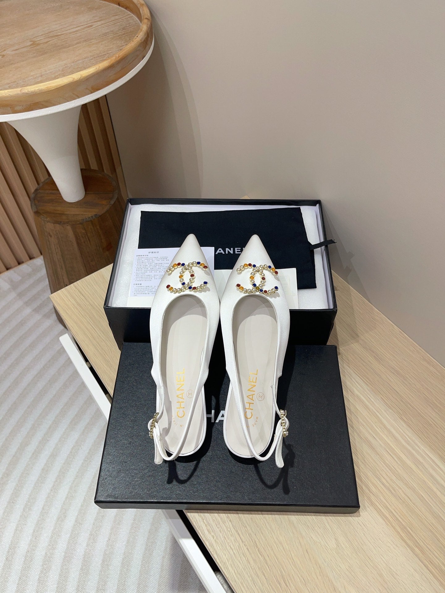 CC SLINGBACKS WHITE SATIN AND LAMBSKIN - 35