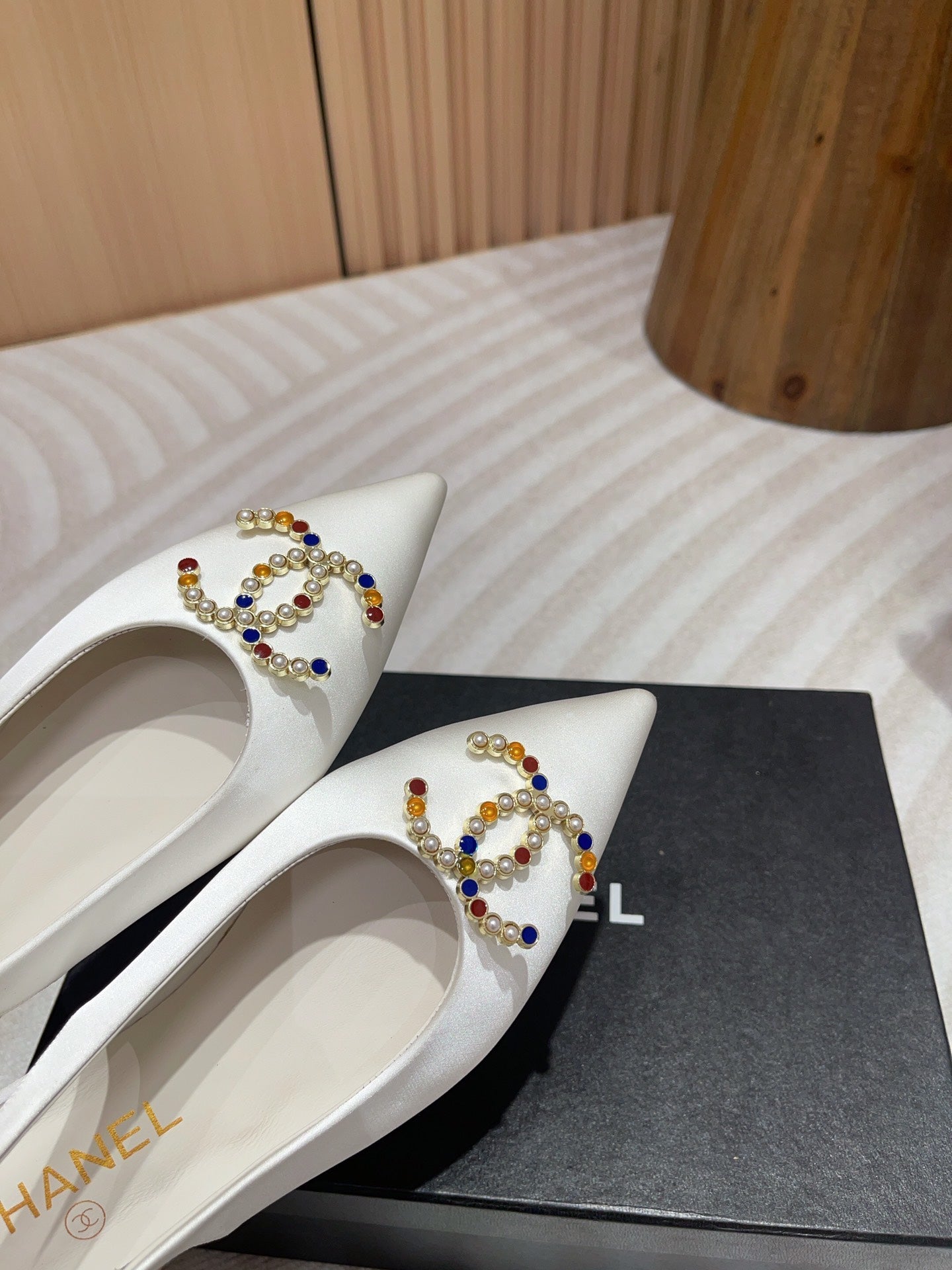 CC SLINGBACKS WHITE SATIN AND LAMBSKIN - 35