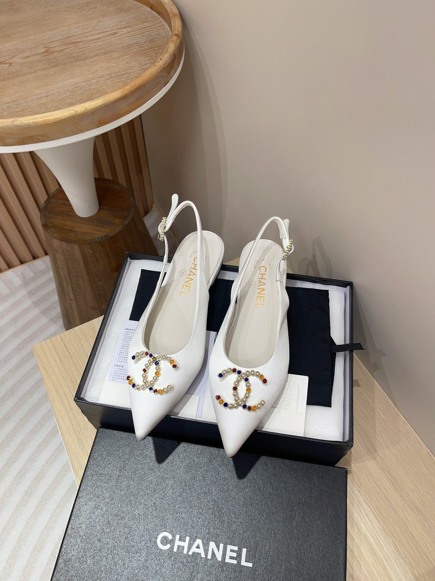 CC SLINGBACKS WHITE SATIN AND LAMBSKIN - 35