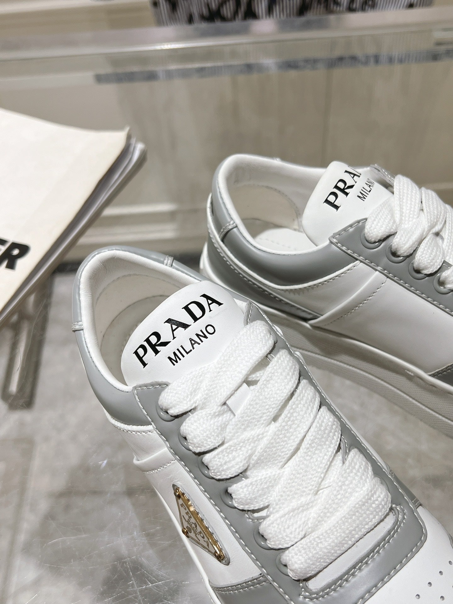 PRA DOWNTOWN BOLD SNEAKERS WHITE AND LIGHT GRAY CALFSKIN - 35
