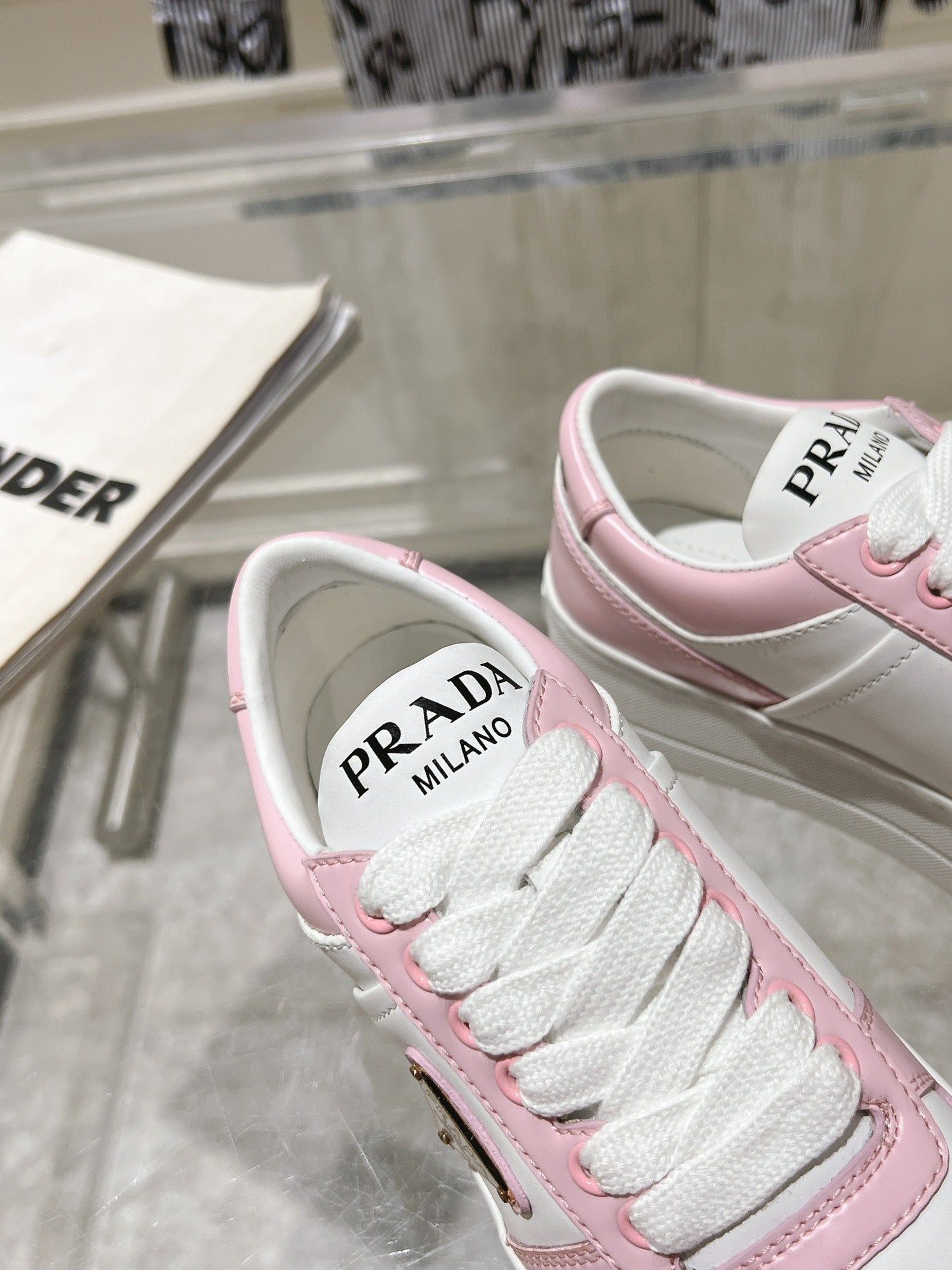 PRA DOWNTOWN BOLD SNEAKERS WHITE AND LIGHT PINK CALFSKIN - 35
