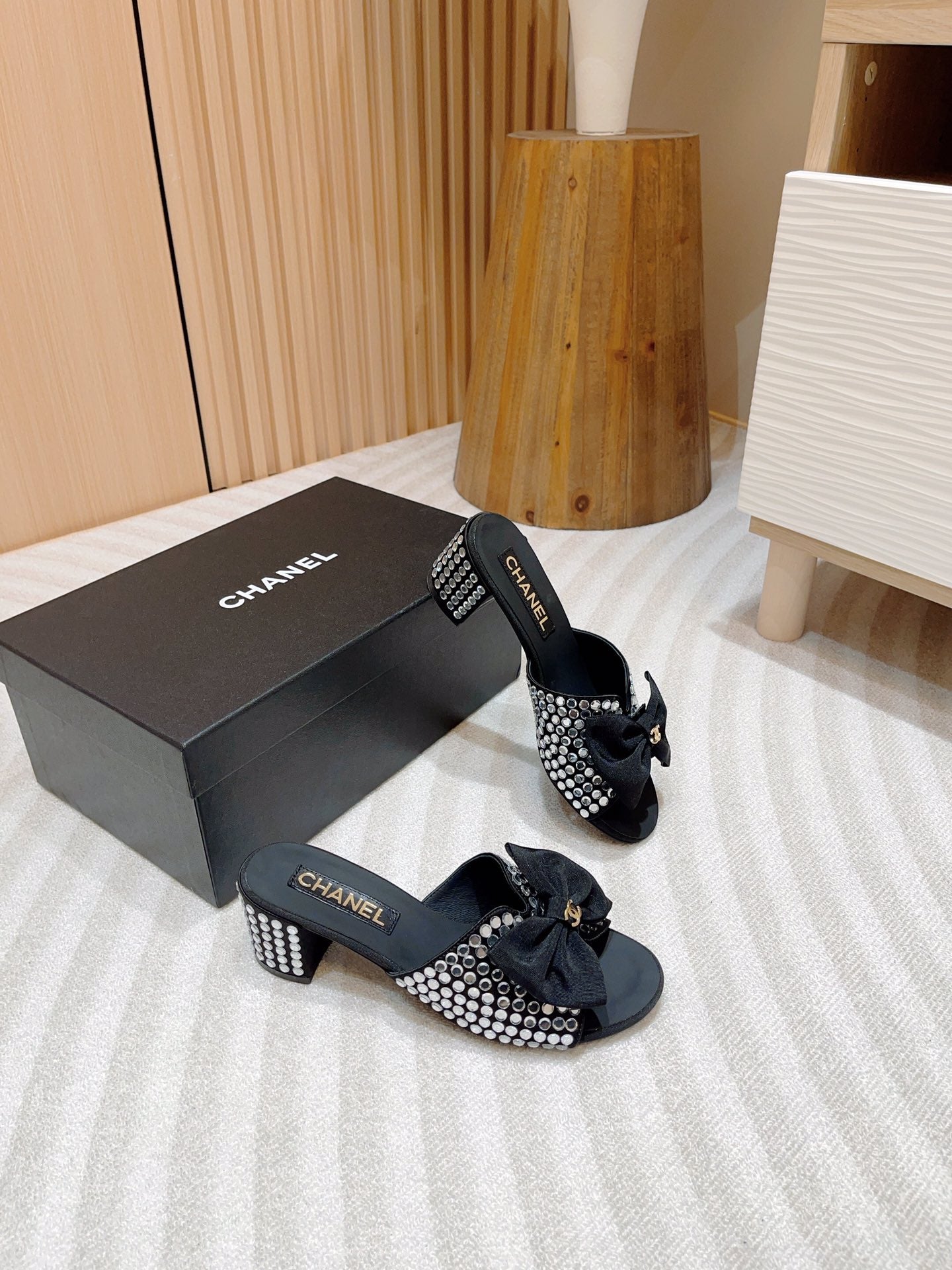 CC HIGH HEEL BLACK SATIN WITH WHITE RHINESTONES - 35