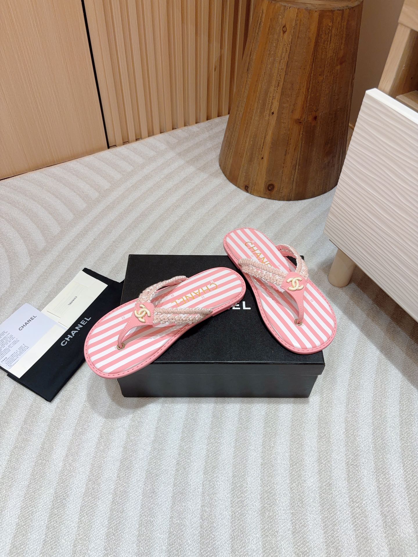 CC WOVEN FLIP FLOP WHITE MIX PINK SHEEPSKIN - 35