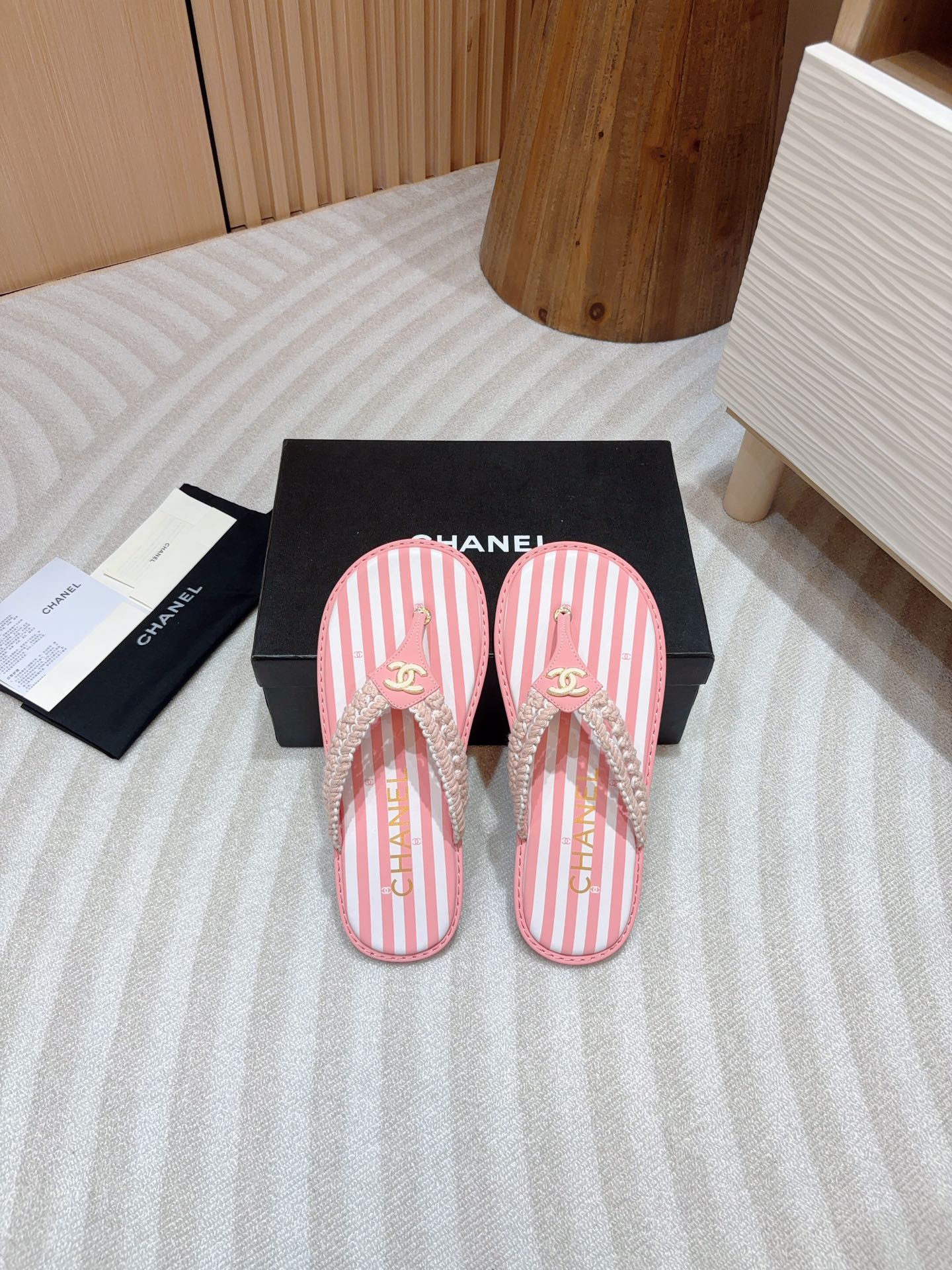 CC WOVEN FLIP FLOP WHITE MIX PINK SHEEPSKIN - 35