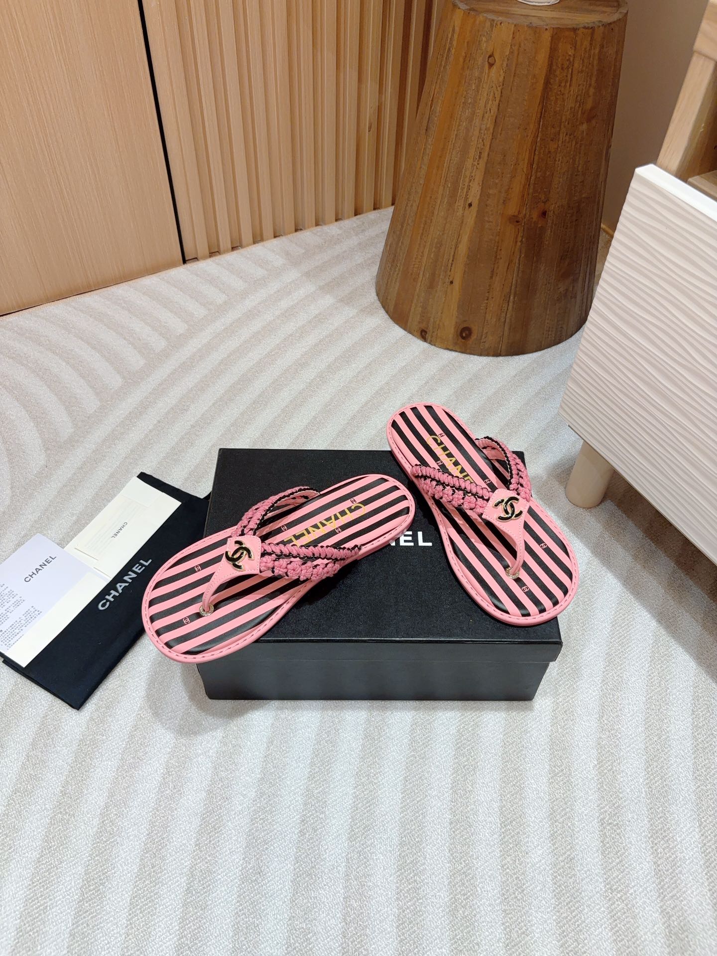 CC WOVEN FLIP FLOP BLACK MIX PINK SHEEPSKIN - 35