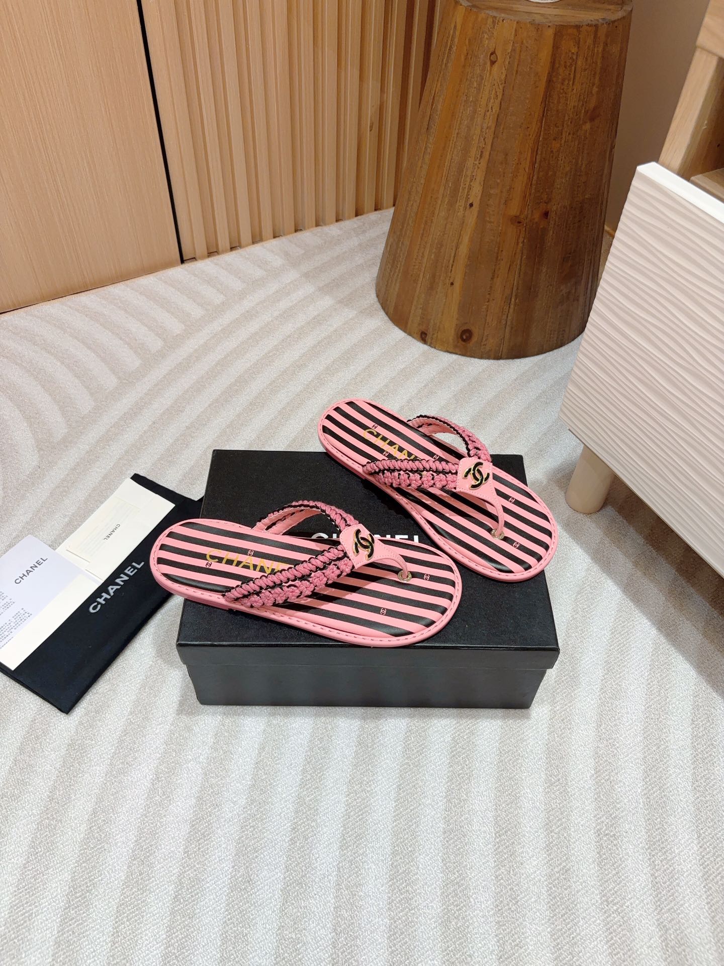 CC WOVEN FLIP FLOP BLACK MIX PINK SHEEPSKIN - 35