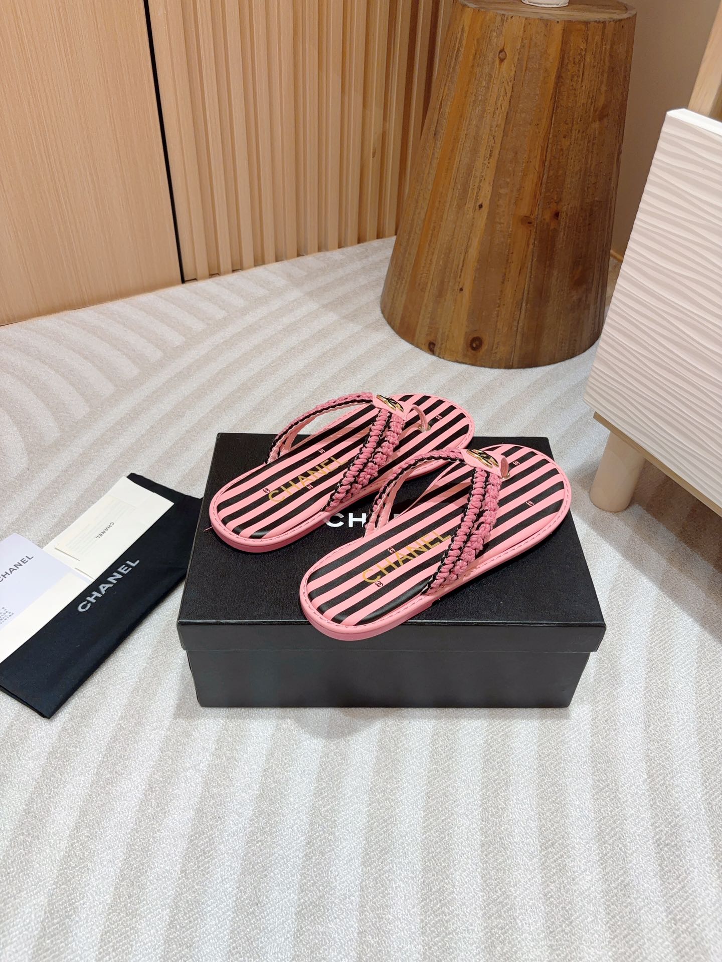 CC WOVEN FLIP FLOP BLACK MIX PINK SHEEPSKIN - 35