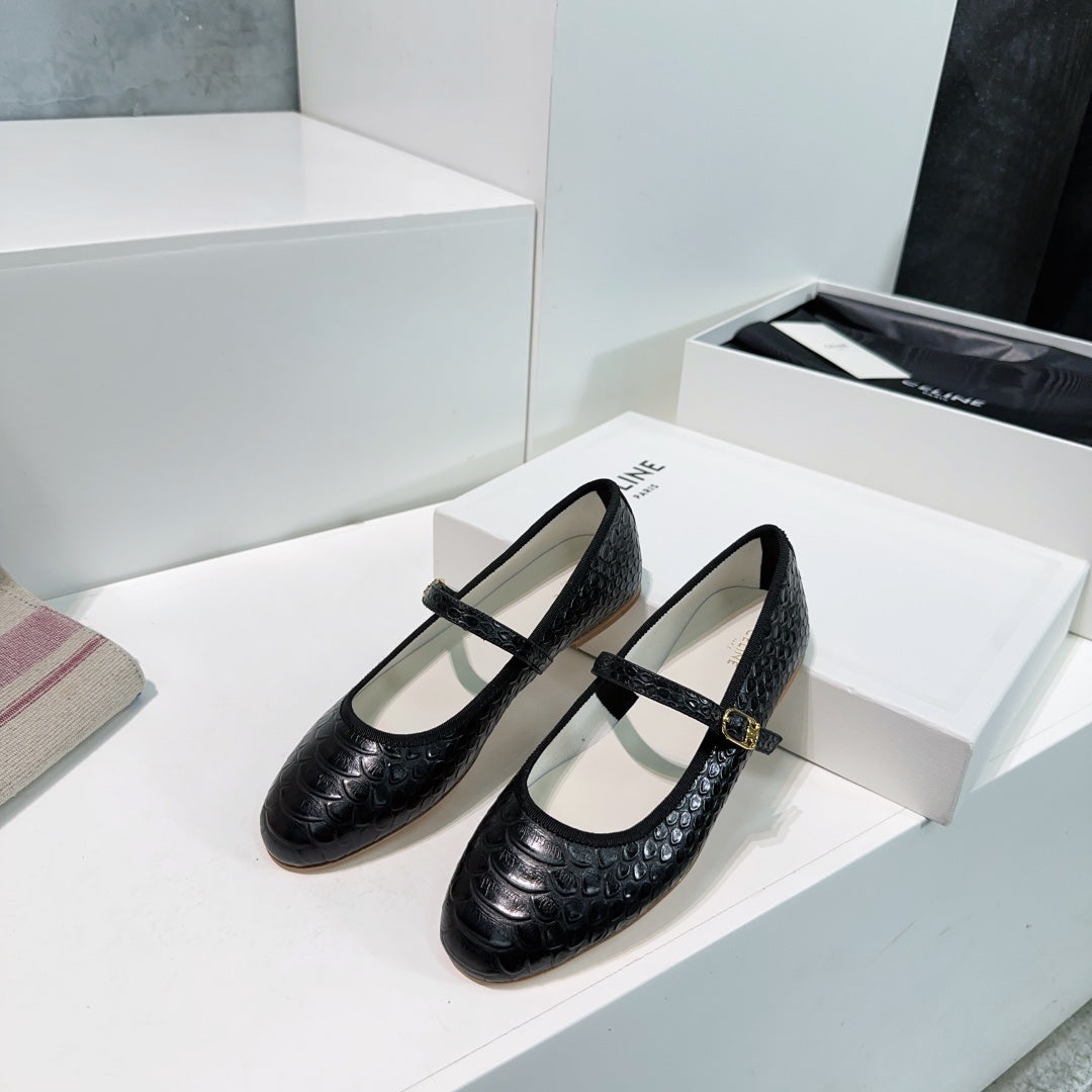 BALLET FLAT IN BLACK EMBOSSED CALFSKIN - 35