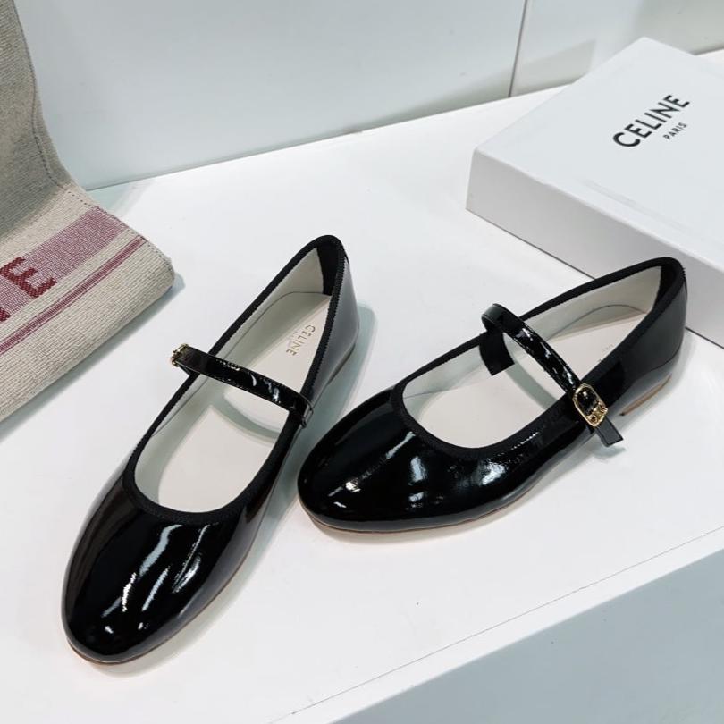 BALLET FLAT IN BLACK CALFSKIN - 35