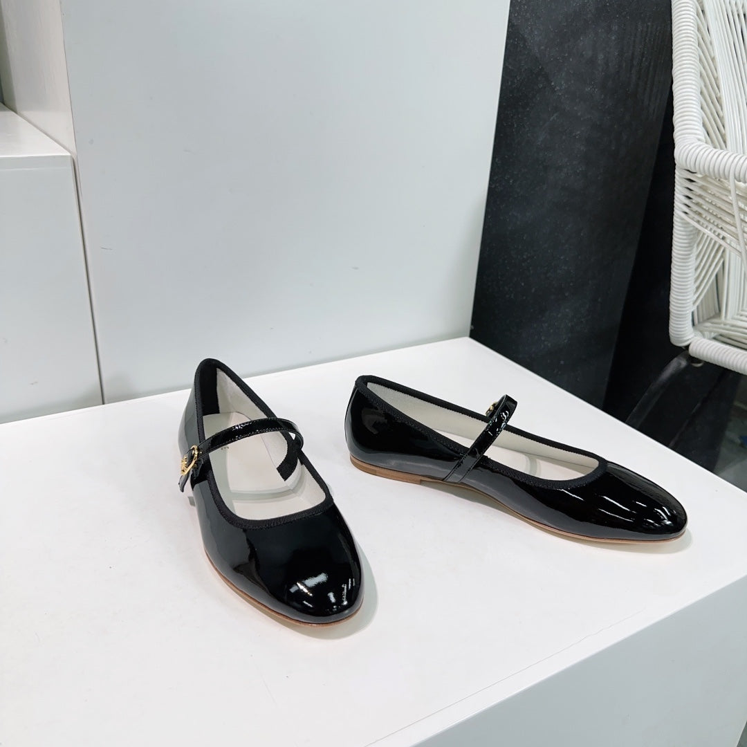 BALLET FLAT IN BLACK CALFSKIN - 35