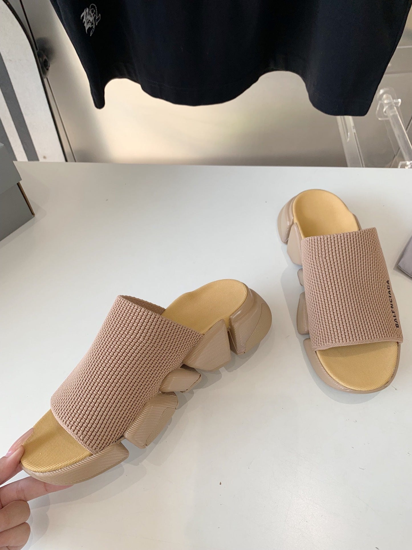 SPEED 2.0 SLIDE SANDAL IN BEIGE RECYCLED KNIT - 35