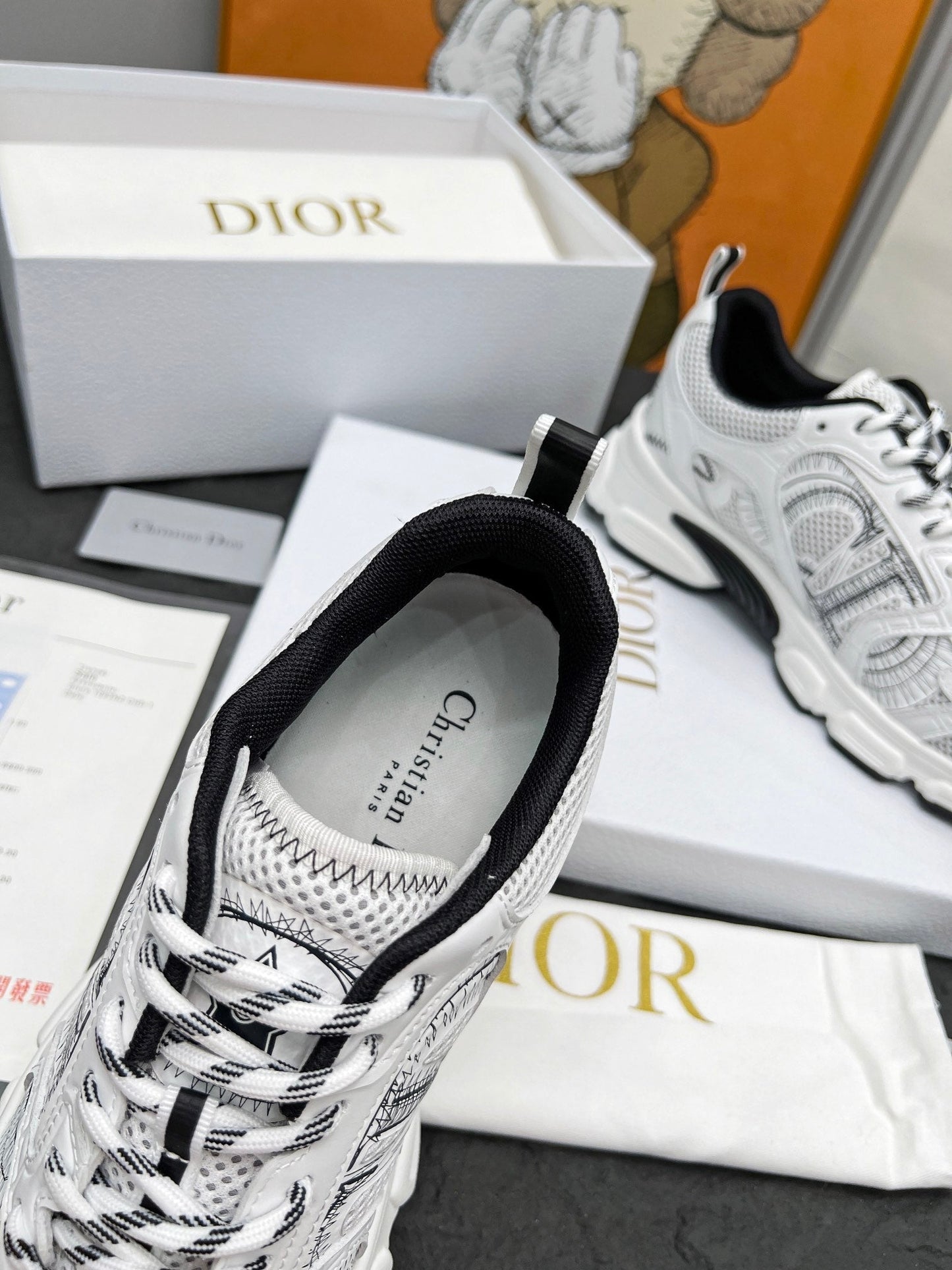 CD CHRONO SNEAKERS IN WHITE AND BLACK MESH - 35