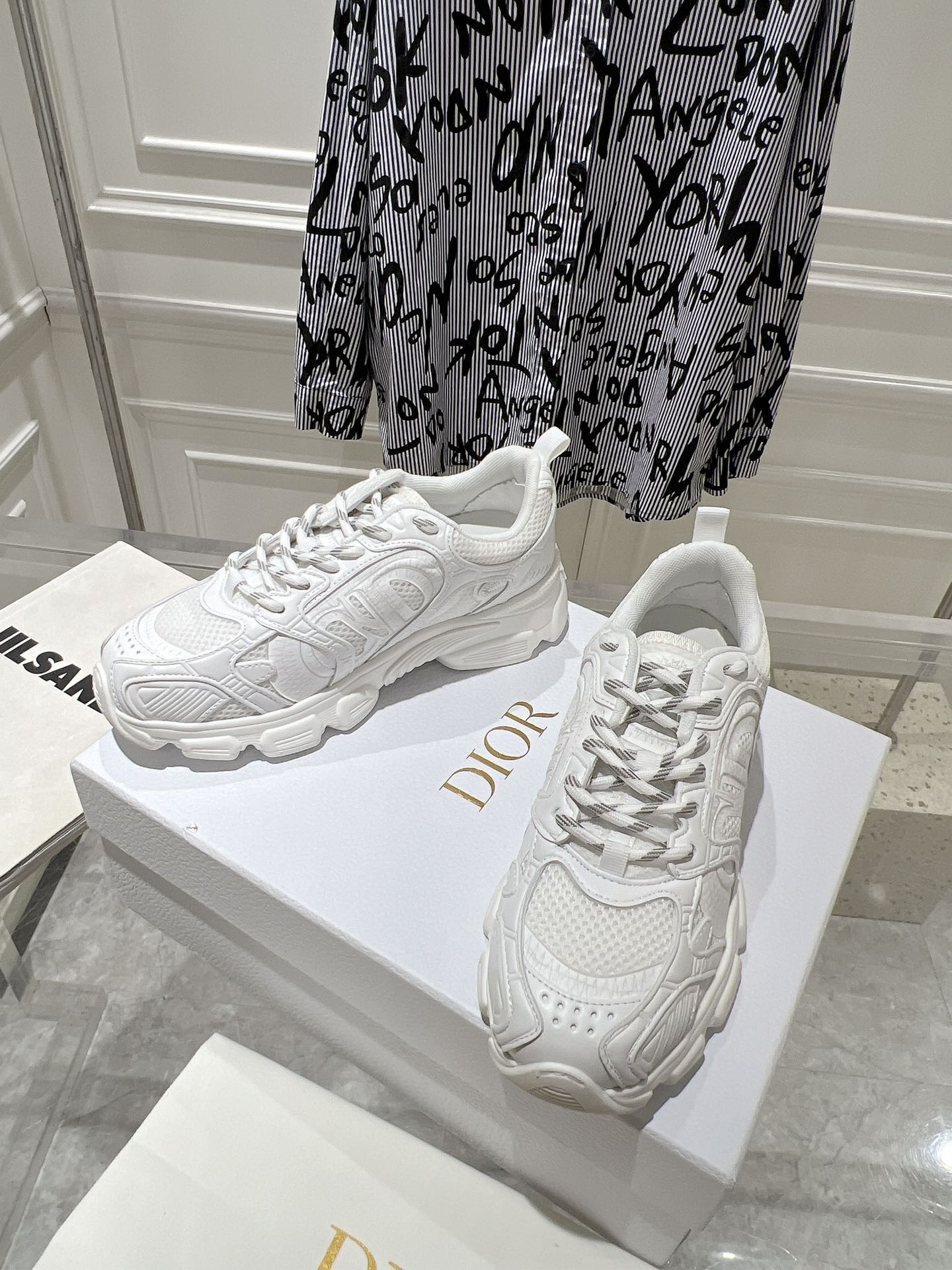 DIOR 25S CHRONO SNEAKER 45MM IN MESH WITH WHITE CALFSKIN - 35