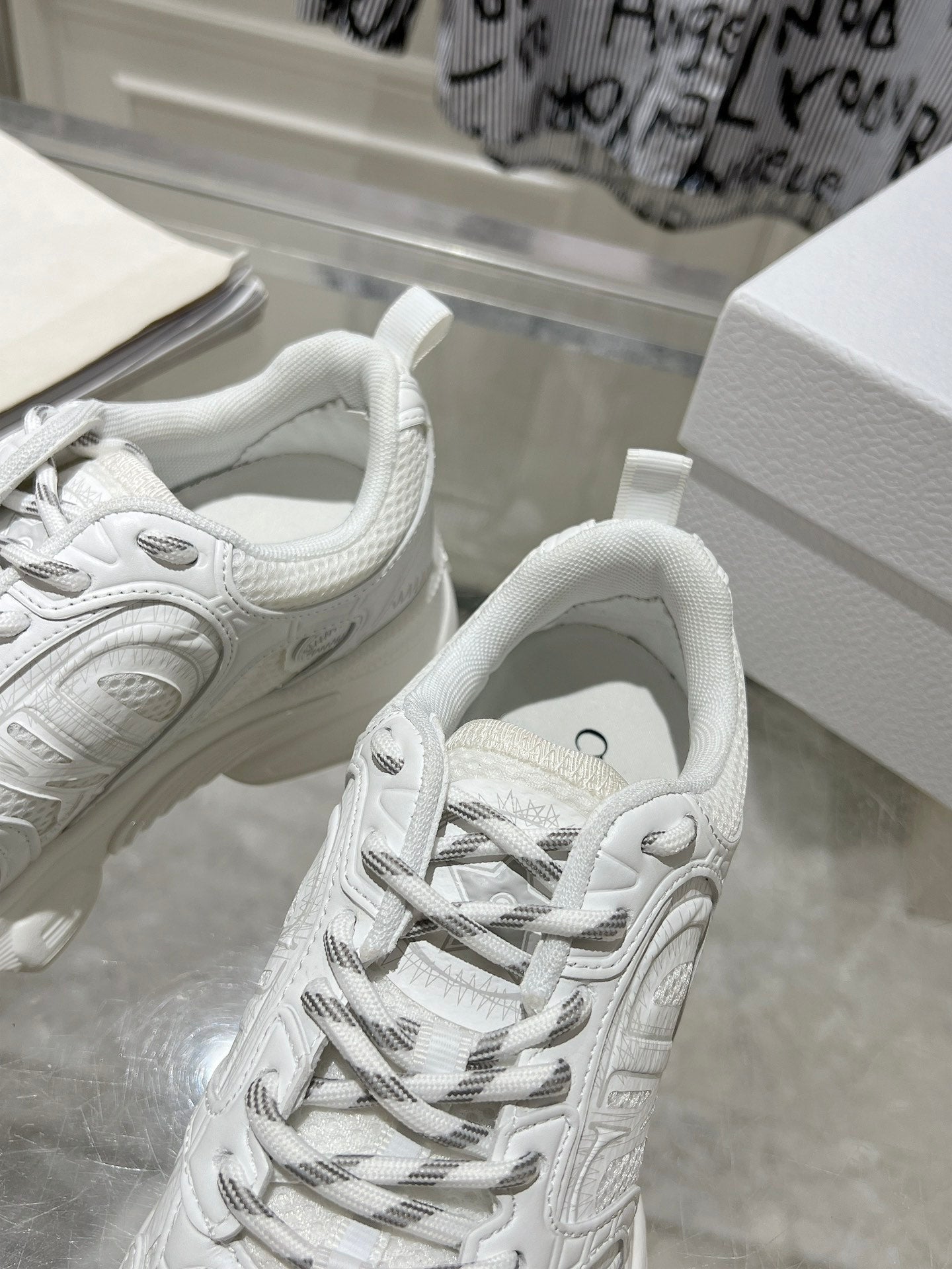 DIOR 25S CHRONO SNEAKER 45MM IN MESH WITH WHITE CALFSKIN - 35