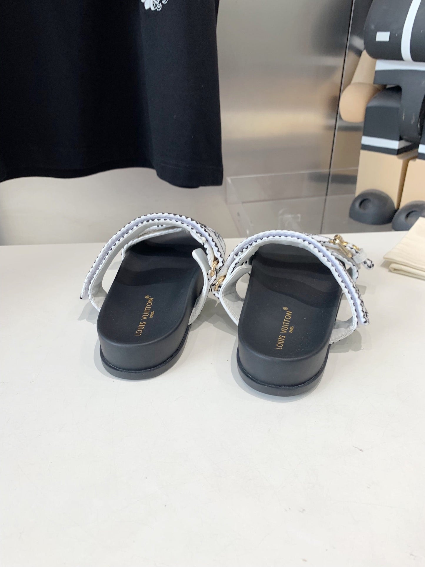 LV WOMEN SUNSET DAD SANDAL IN WHITE MIX BLACK MONOGRAM FABRIC MULE - 35