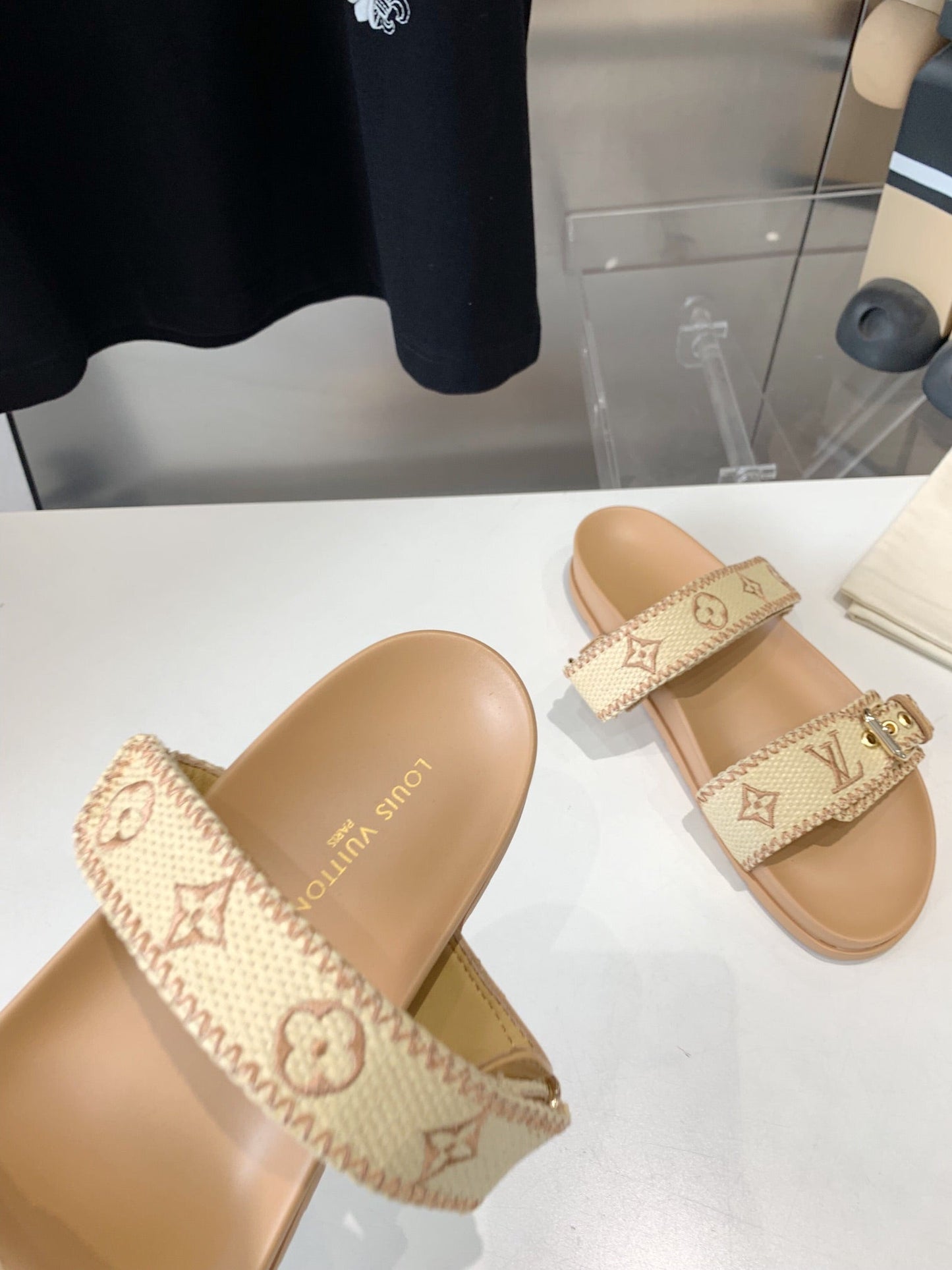 LV WOMEN SUNSET DAD SANDAL IN BEIGE MONOGRAM FABRIC MULE - 35