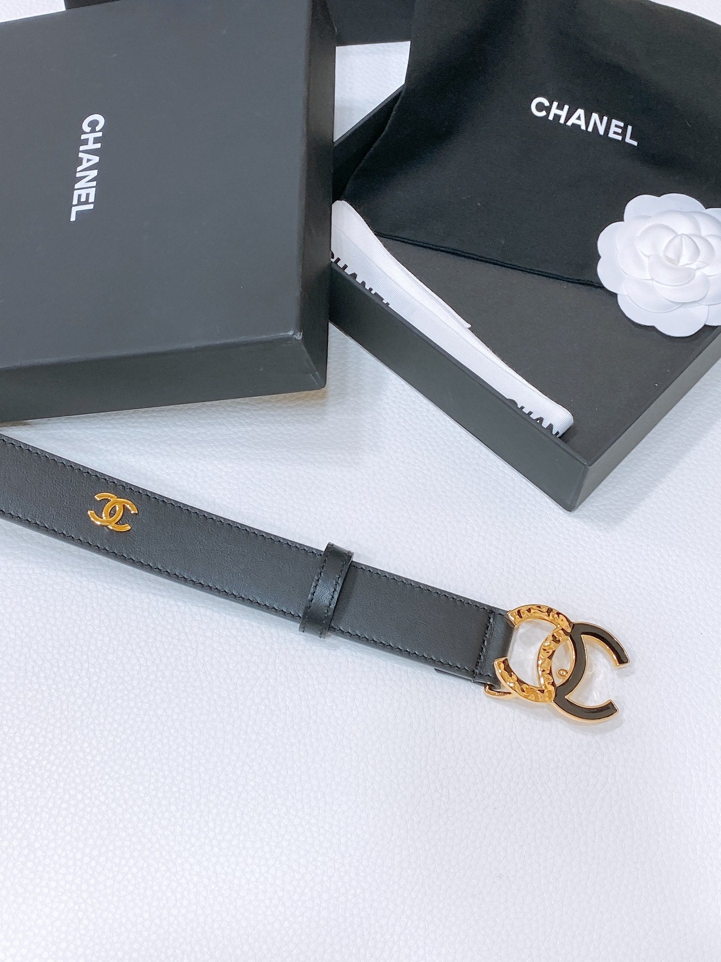 CC BELT 30MM IN BLACK SMOOTH CALFSKIN GOLD MIX BLACK HARDWARE - 30