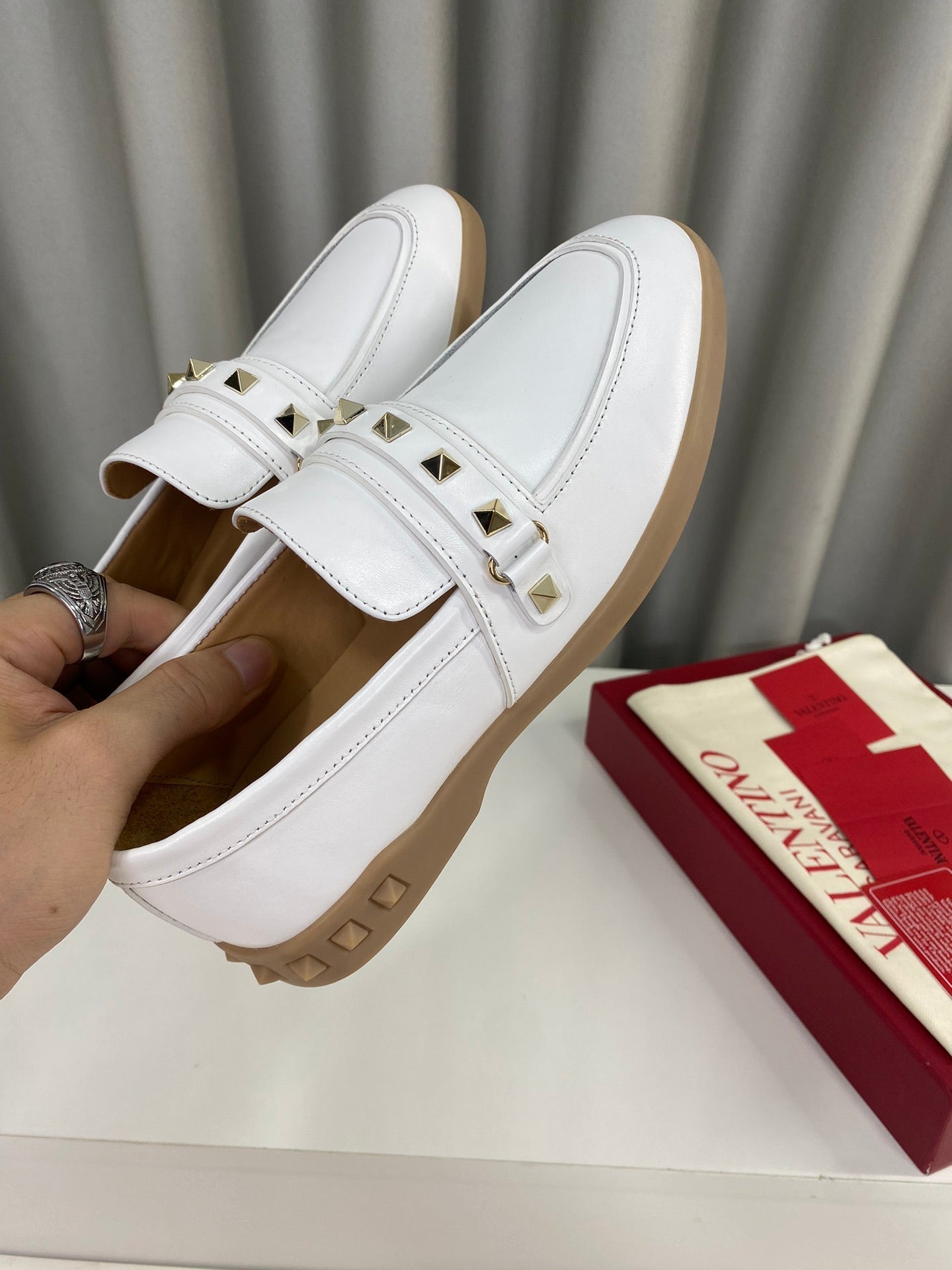 LEISURE FLOWS SPLIT LOAFER IN WHITE CALFSKIN - 35
