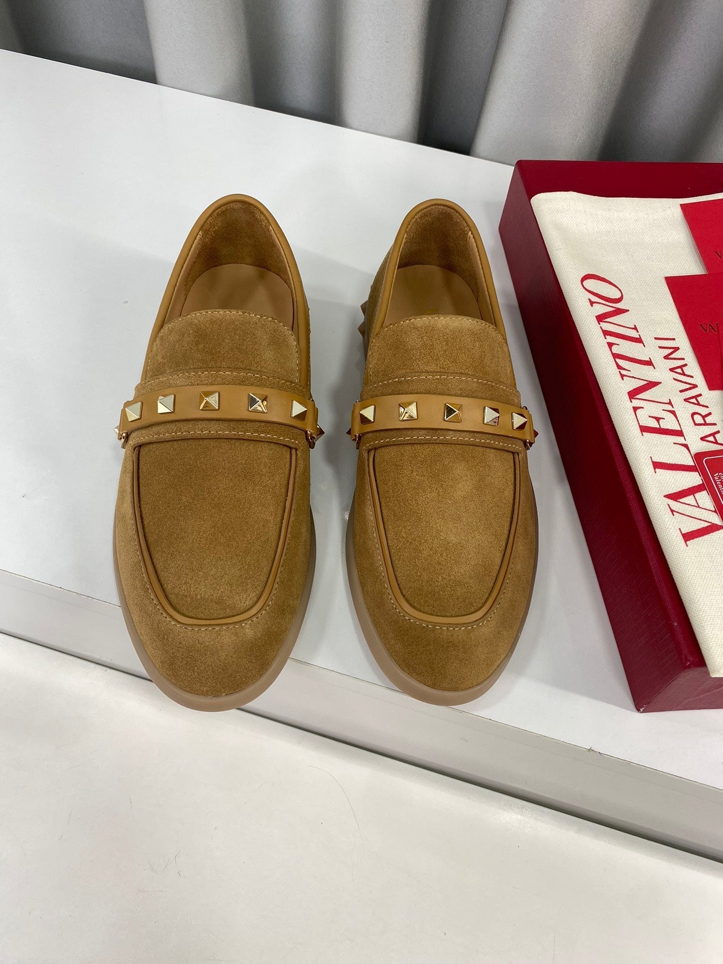 LEISURE FLOWS SPLIT LOAFER IN PEANUT BROWN SUEDE - 35