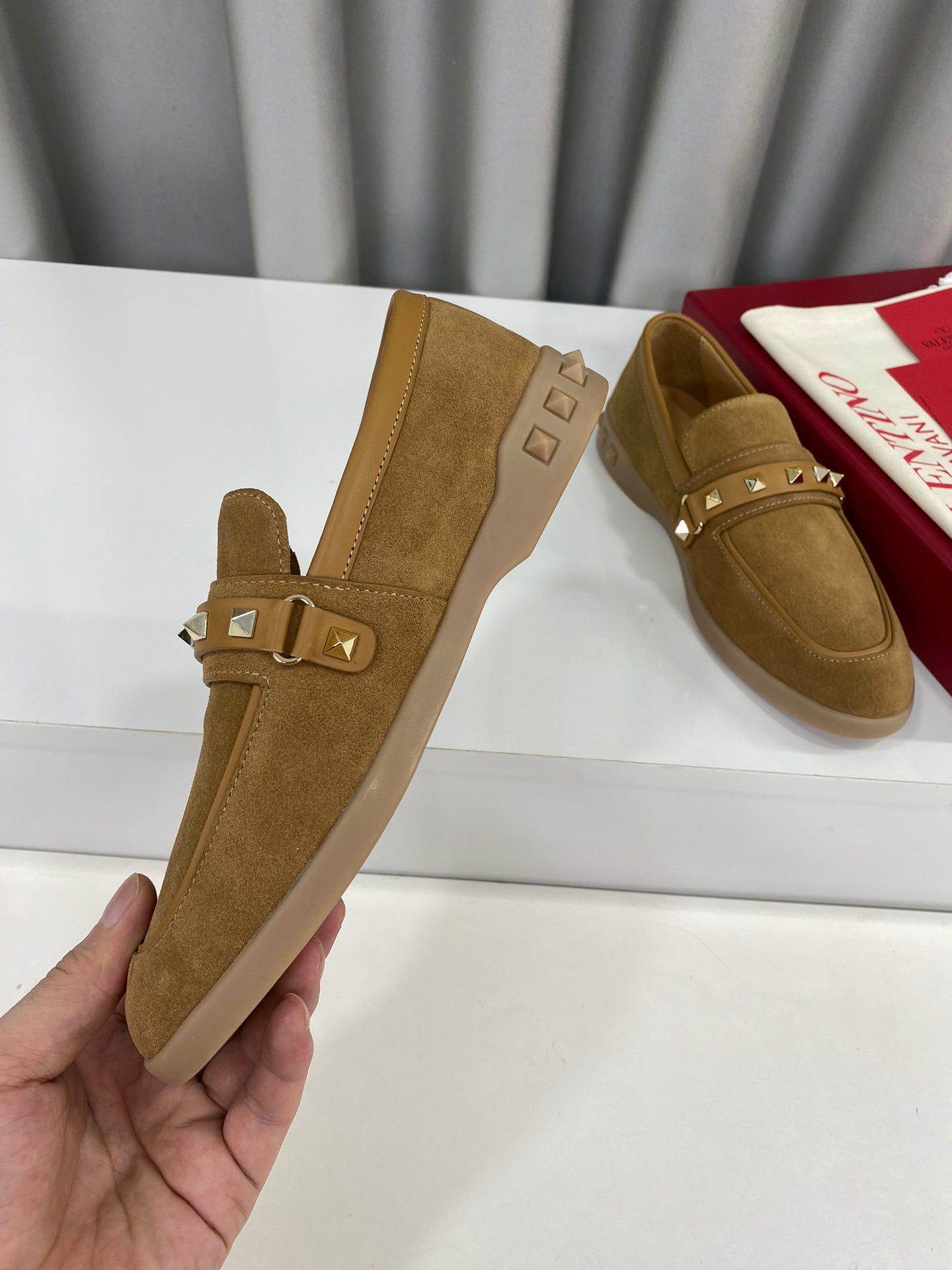 LEISURE FLOWS SPLIT LOAFER IN PEANUT BROWN SUEDE - 35