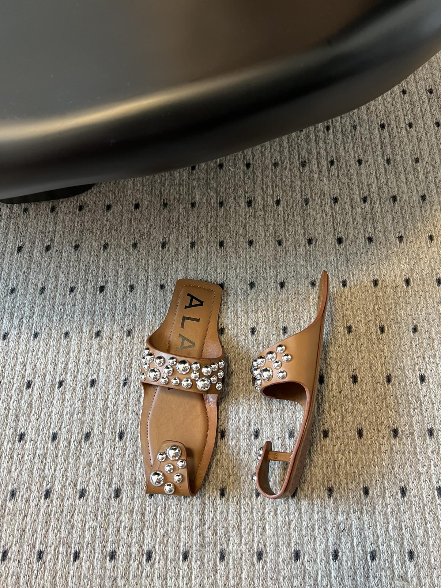 ALAIA FOLDED FLAT MULES WITH SPHERES ON COPPER BROWN CALFSKIN - 35