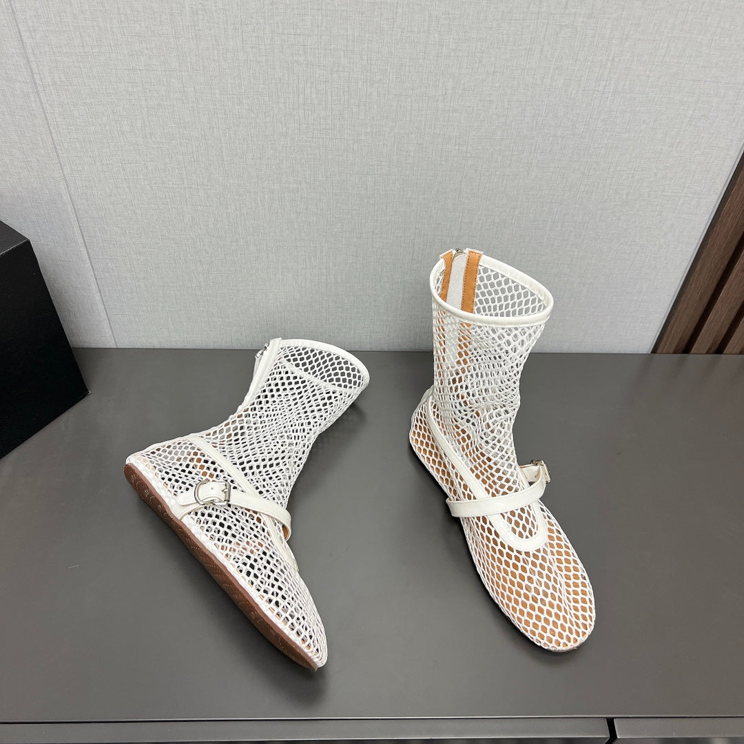 ALAIA SHORT BOOTS IN WHITE MESH FISHNET - 35