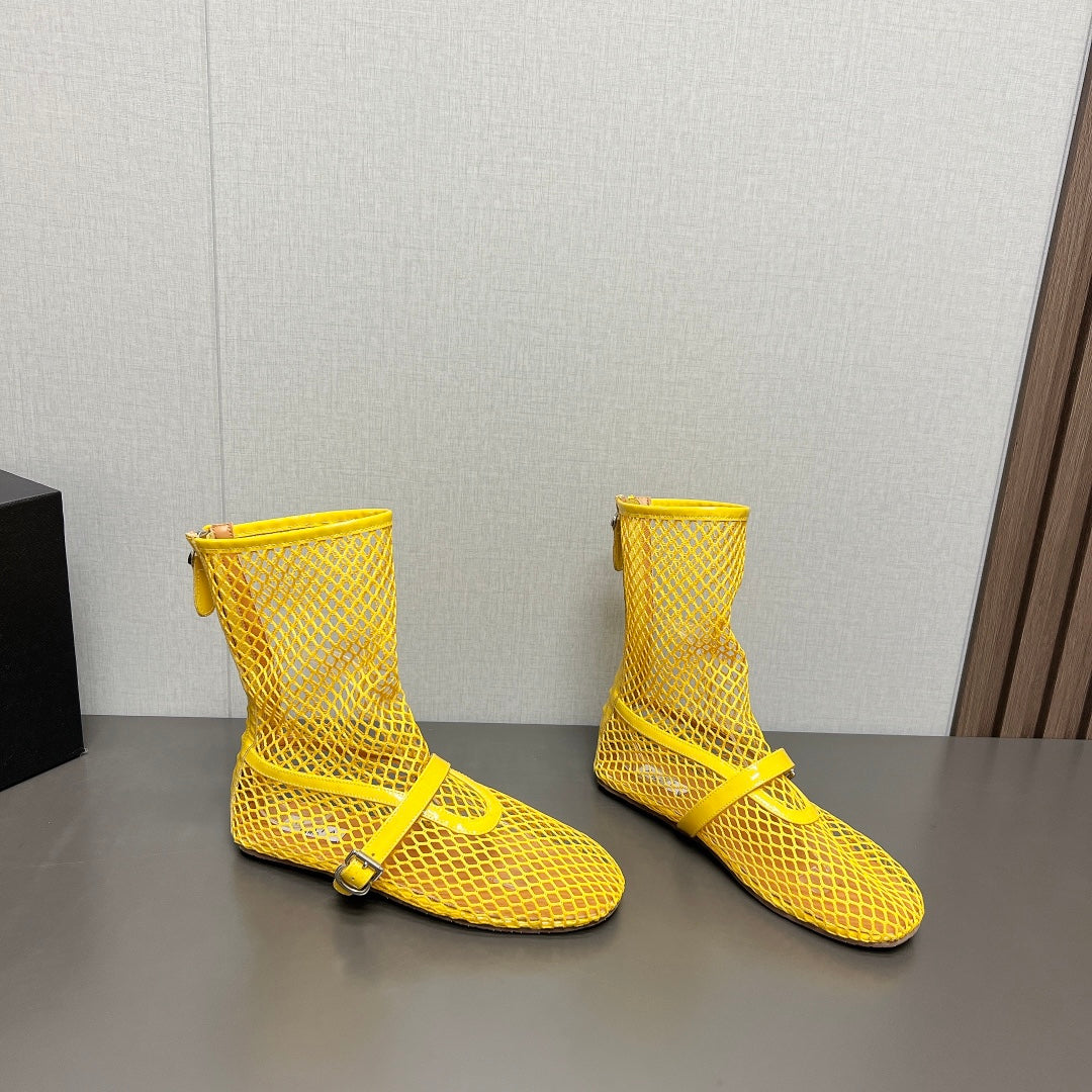 ALAIA SHORT BOOTS IN LEMON YELLOW MESH FISHNET - 35