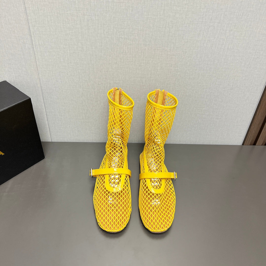 ALAIA SHORT BOOTS IN LEMON YELLOW MESH FISHNET - 35