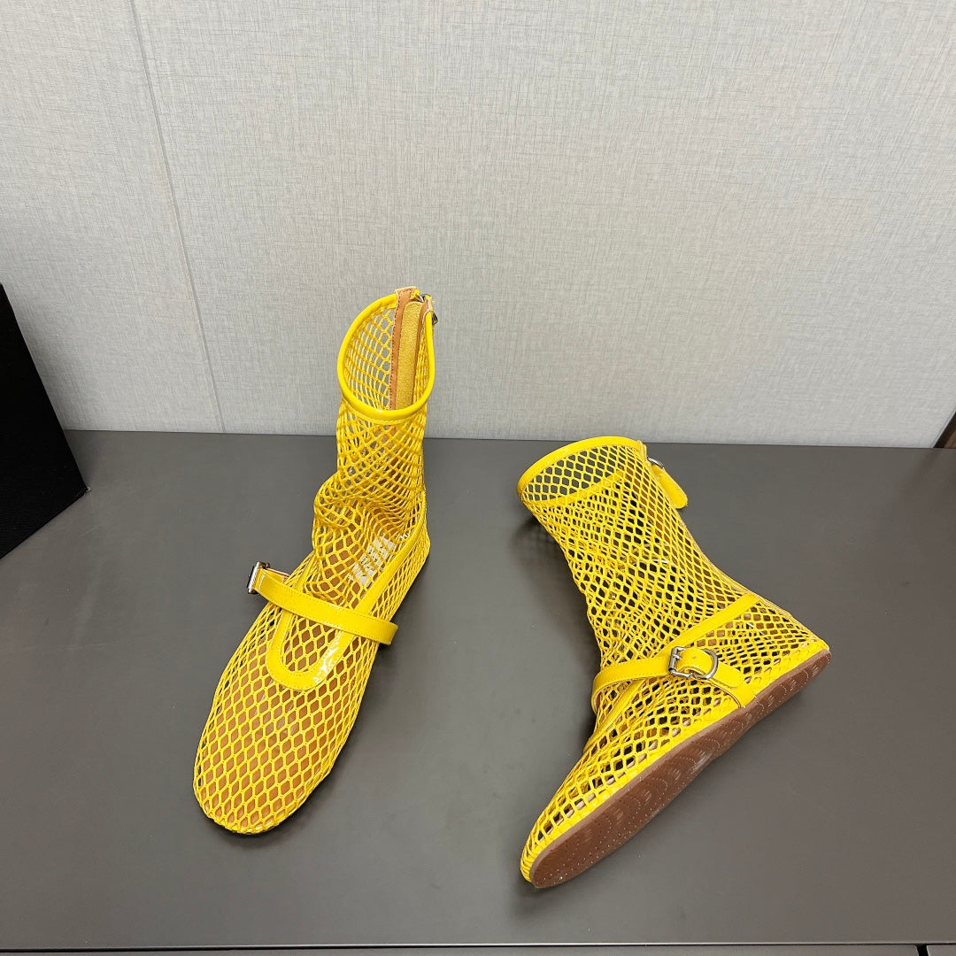 ALAIA SHORT BOOTS IN LEMON YELLOW MESH FISHNET - 35