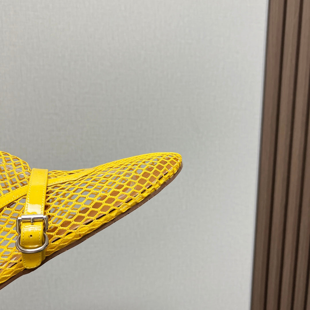 ALAIA SHORT BOOTS IN LEMON YELLOW MESH FISHNET - 35