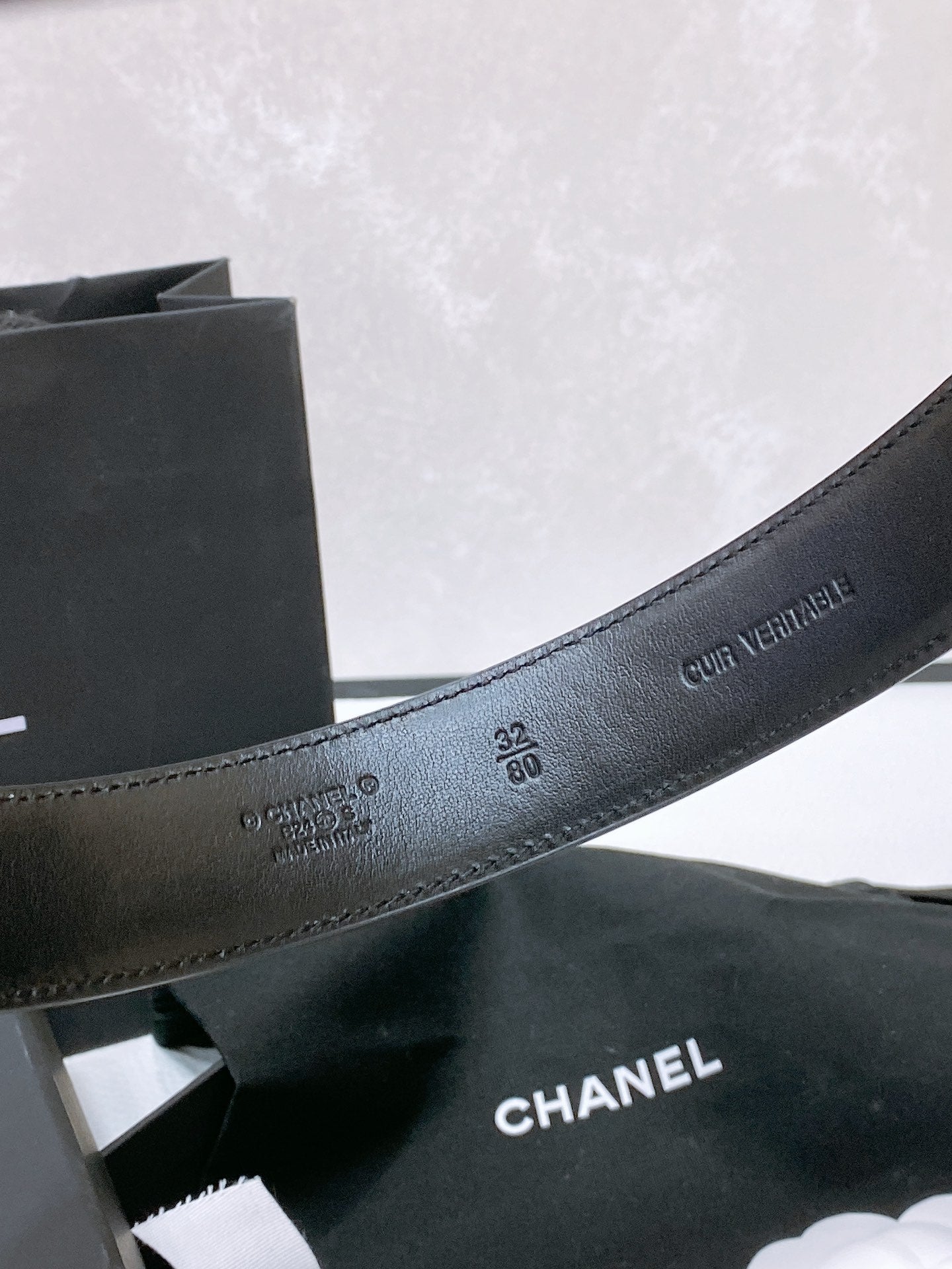 CC 30MM BELT IN BLACK EMBROIDERED CALFSKIN WHITE MIX BLACK METAL LOGO GOLD HARDWARE - 30
