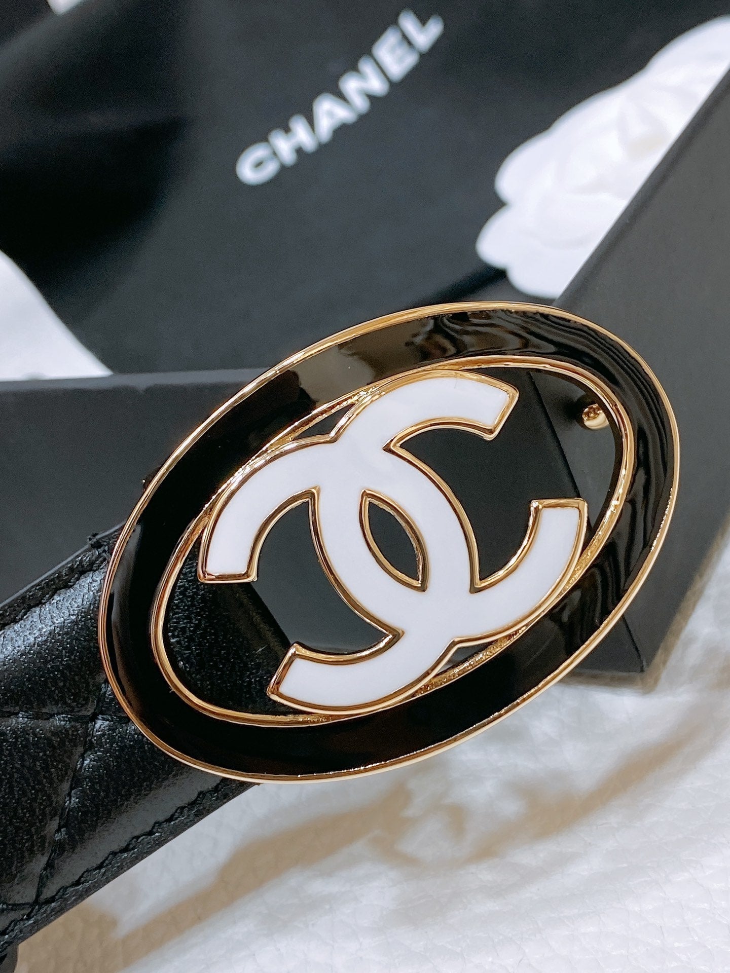CC 30MM BELT IN BLACK EMBROIDERED CALFSKIN WHITE MIX BLACK METAL LOGO GOLD HARDWARE - 30