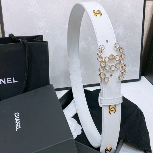 CC BELT 30 MM IN WHITE CALFSKIN PEARL LOGO WITH GOLD HARDWARE - 30