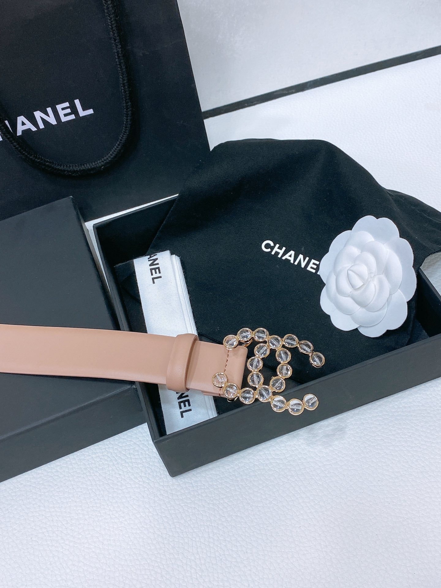CC BELT 30 MM IN ALMOND BEIGE CALFSKIN PEARL LOGO WITH GOLD HARDWARE - 30