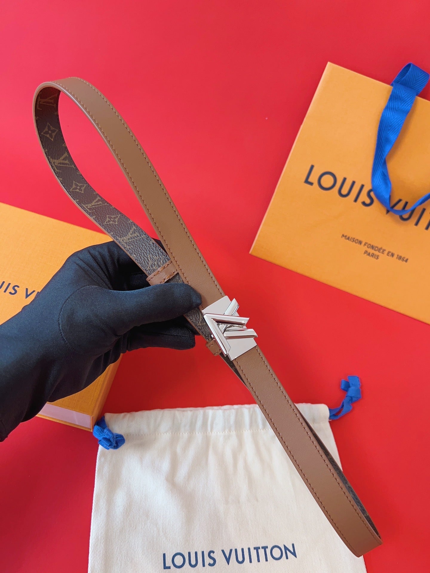 LV GO-14 20MM BELT IN BRONZE BROWN CALFSKIN SILVER HARDWARE - 30