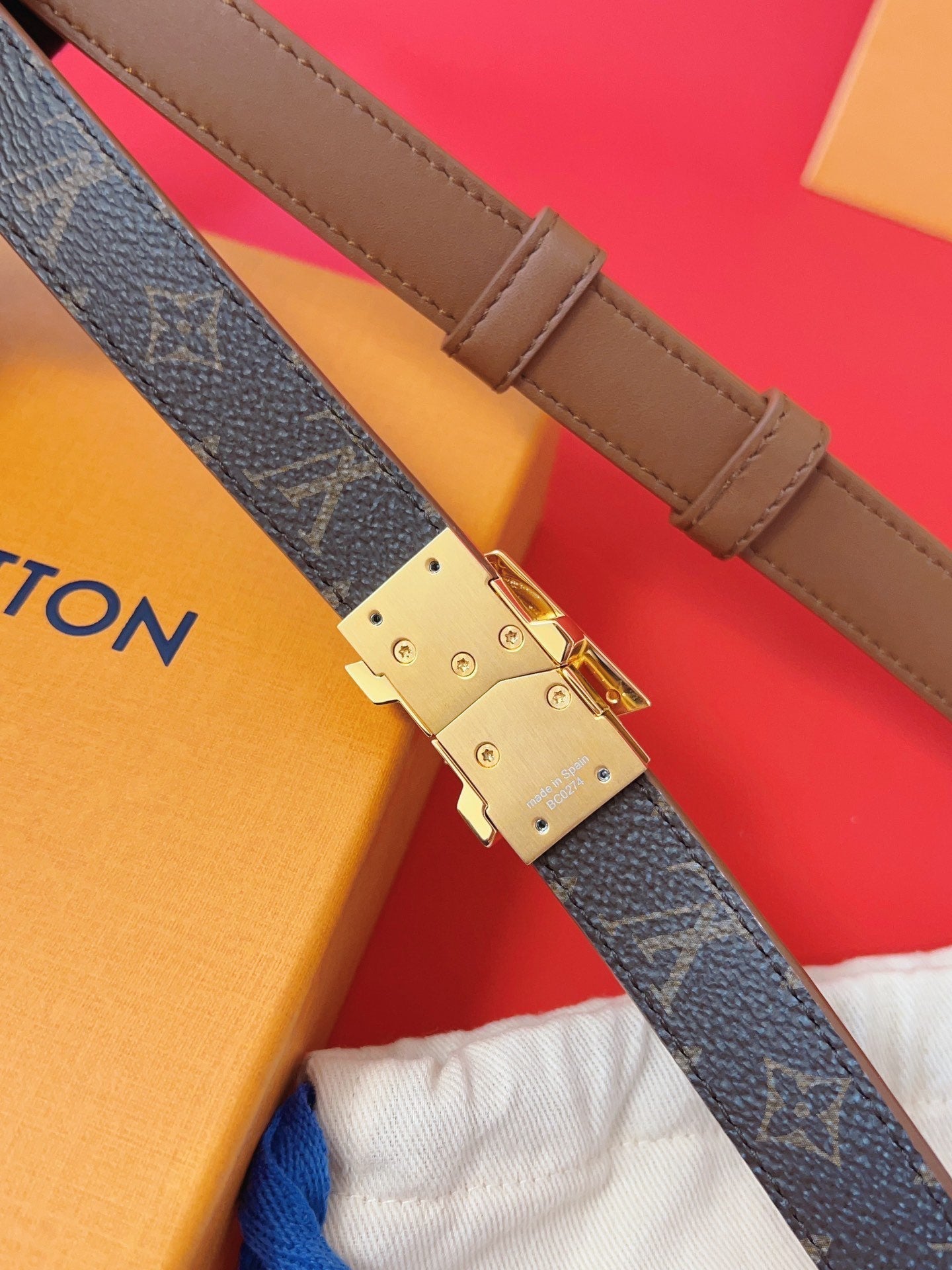 LV GO-14 20MM BELT IN BRONZE BROWN CALFSKIN GOLD HARDWARE - 30