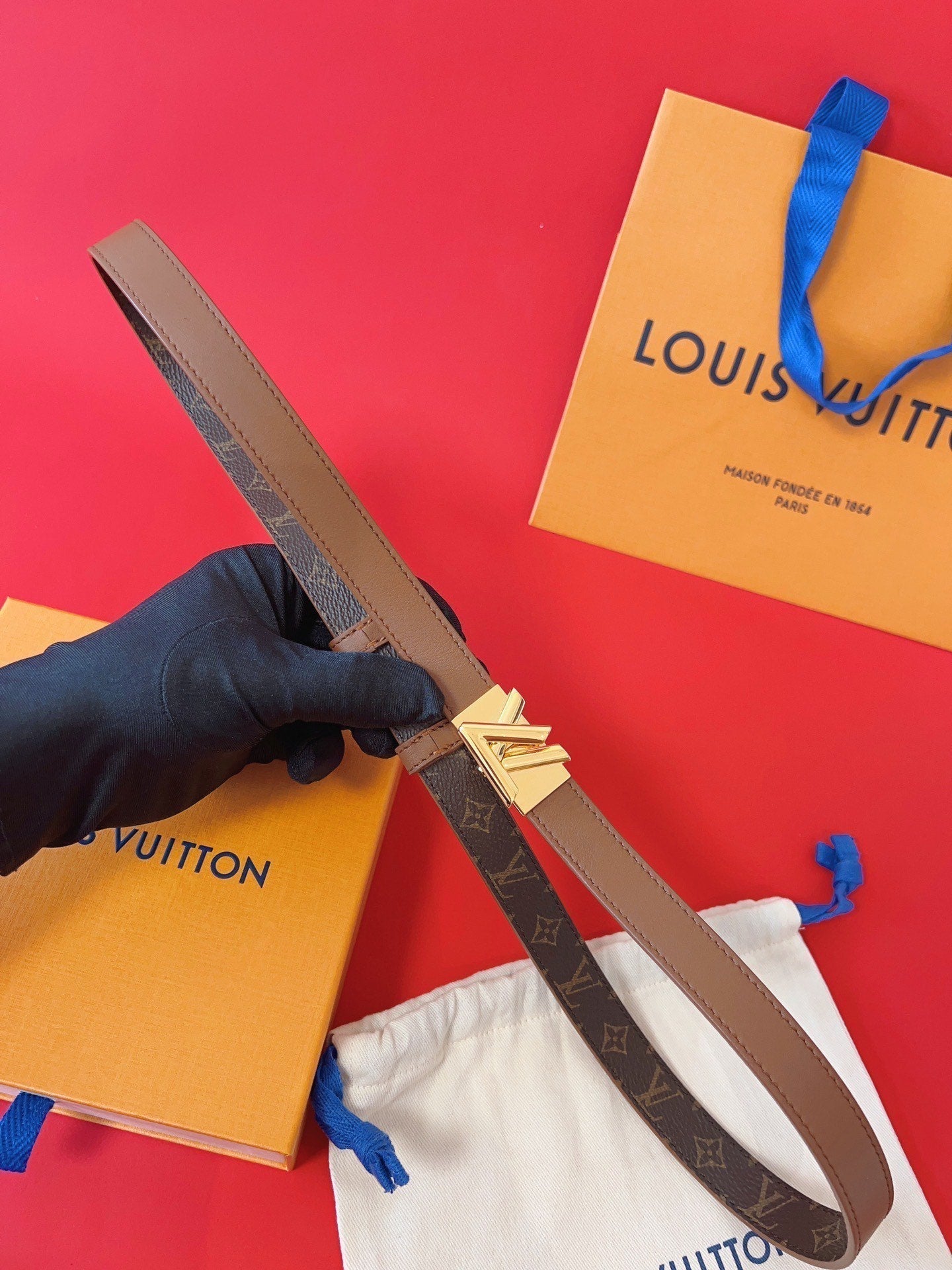 LV GO-14 20MM BELT IN BRONZE BROWN CALFSKIN GOLD HARDWARE - 30