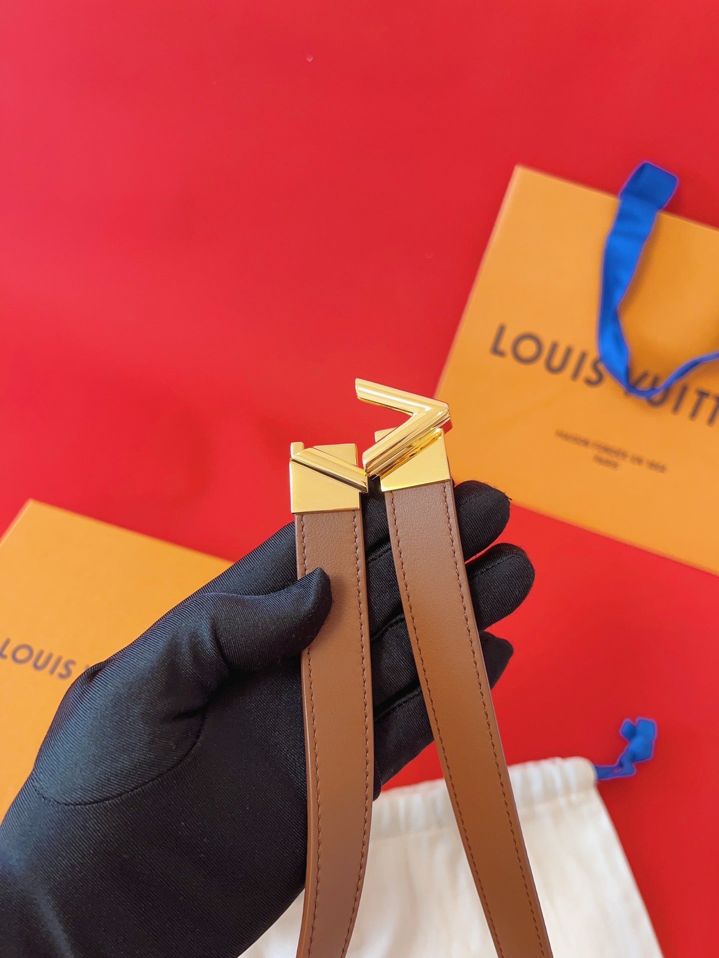LV GO-14 20MM BELT IN BRONZE BROWN CALFSKIN GOLD HARDWARE - 30