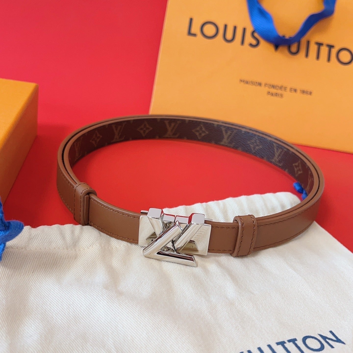 LV GO-14 20MM BELT IN BRONZE BROWN CALFSKIN SILVER HARDWARE - 30