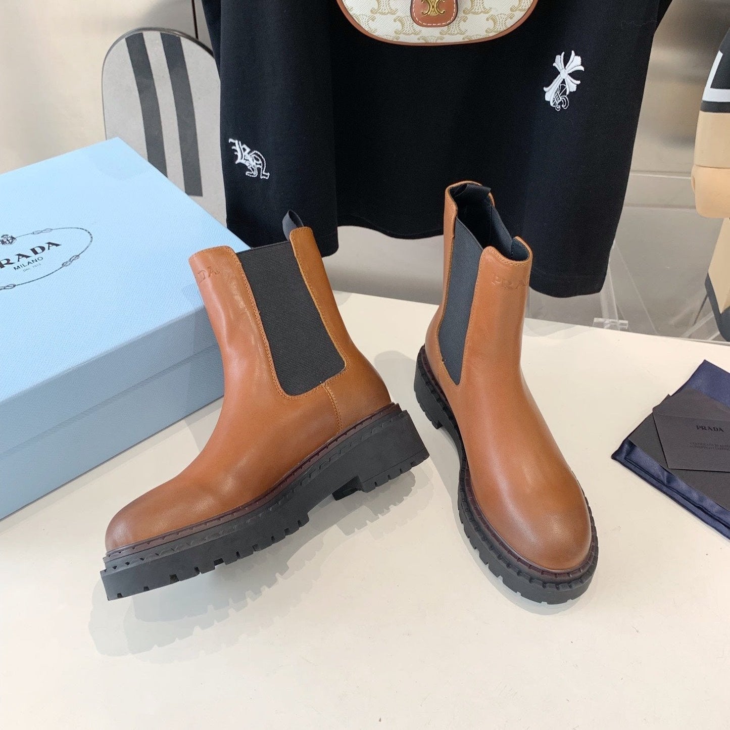 ANKLE BOOTS IN CINNAMON BROWN CALFSKIN - 35