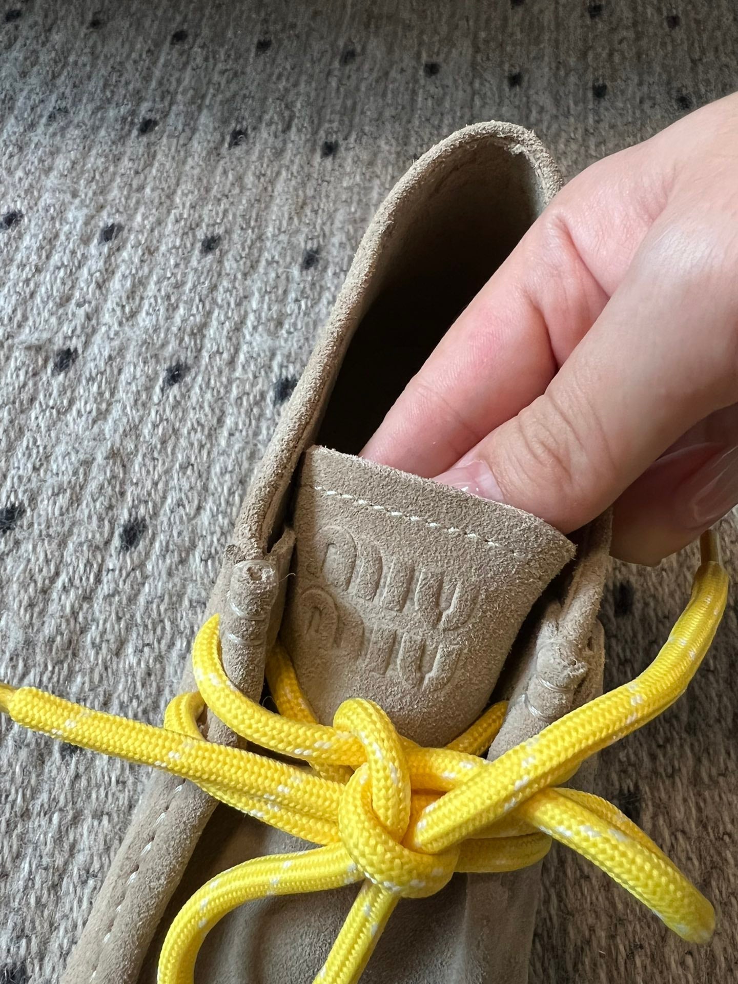 Черевики MIUMIU 26S CHUKKA зі світло-коричневої замші