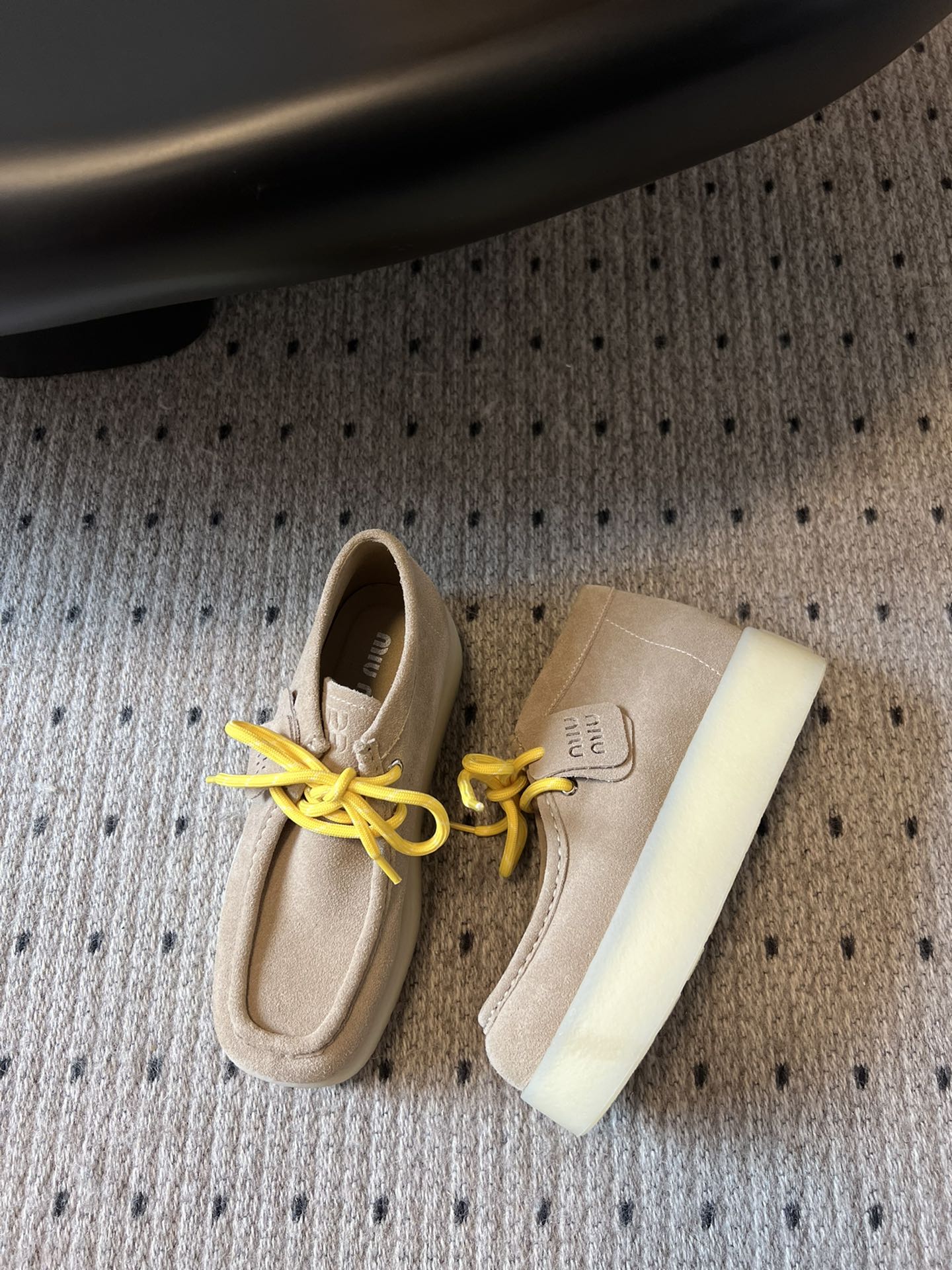 Черевики MIUMIU 26S CHUKKA зі світло-коричневої замші