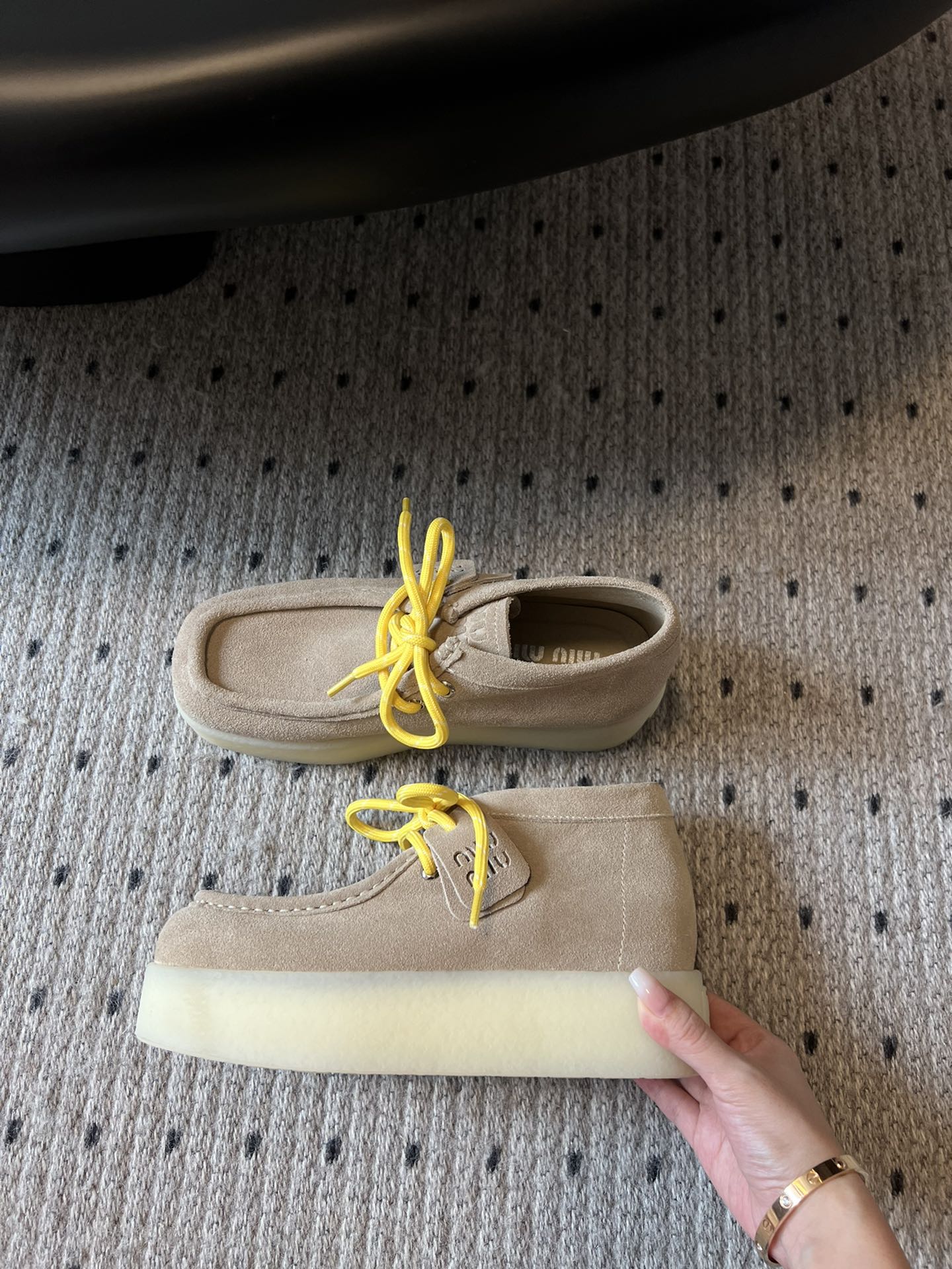 Черевики MIUMIU 26S CHUKKA зі світло-коричневої замші