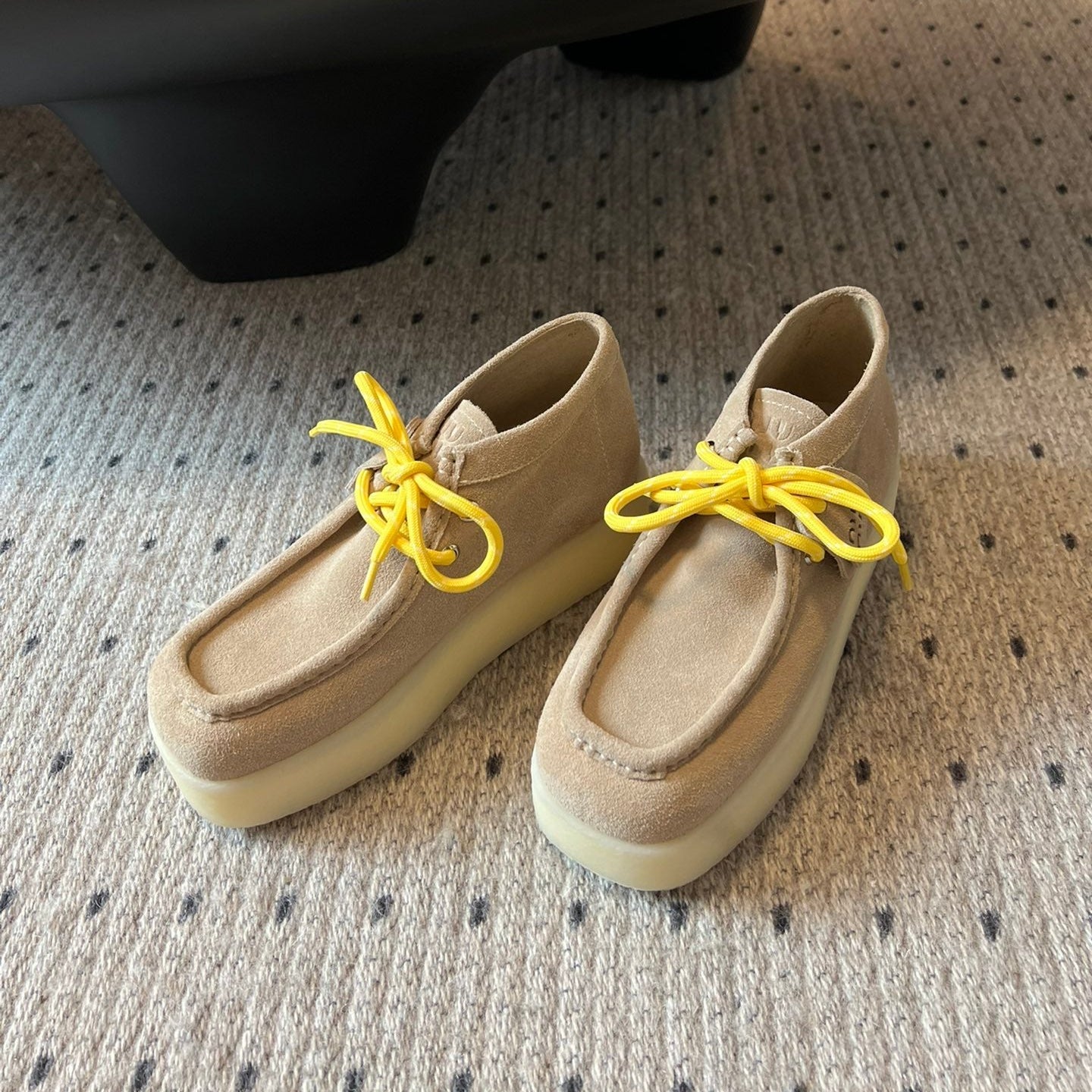 Черевики MIUMIU 26S CHUKKA зі світло-коричневої замші