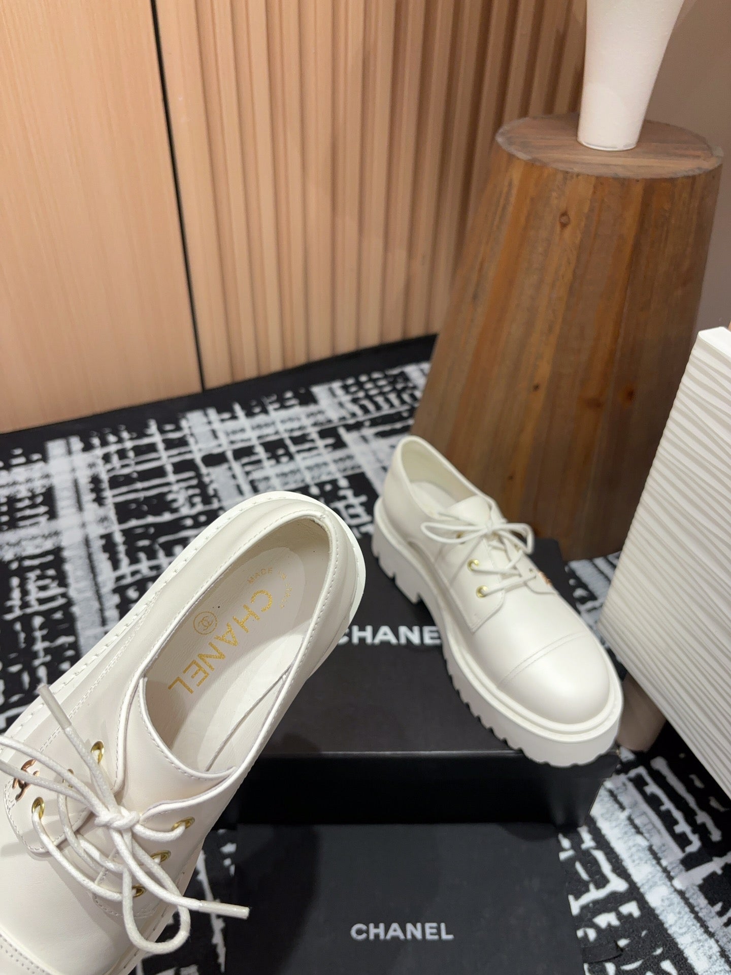 CC OXFORD SHOES IN WHITE CALFSKIN - 35