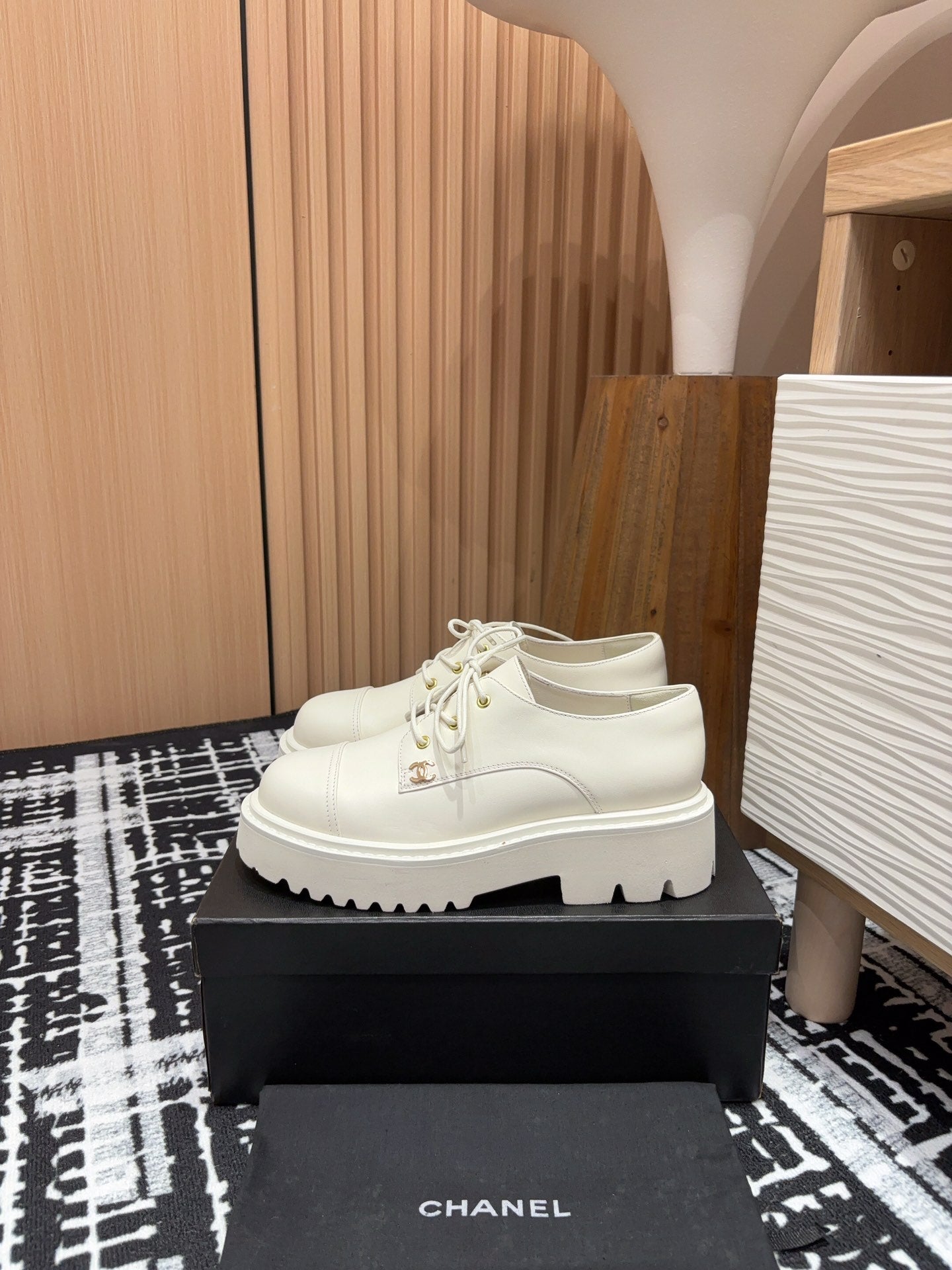 CC OXFORD SHOES IN WHITE CALFSKIN - 35