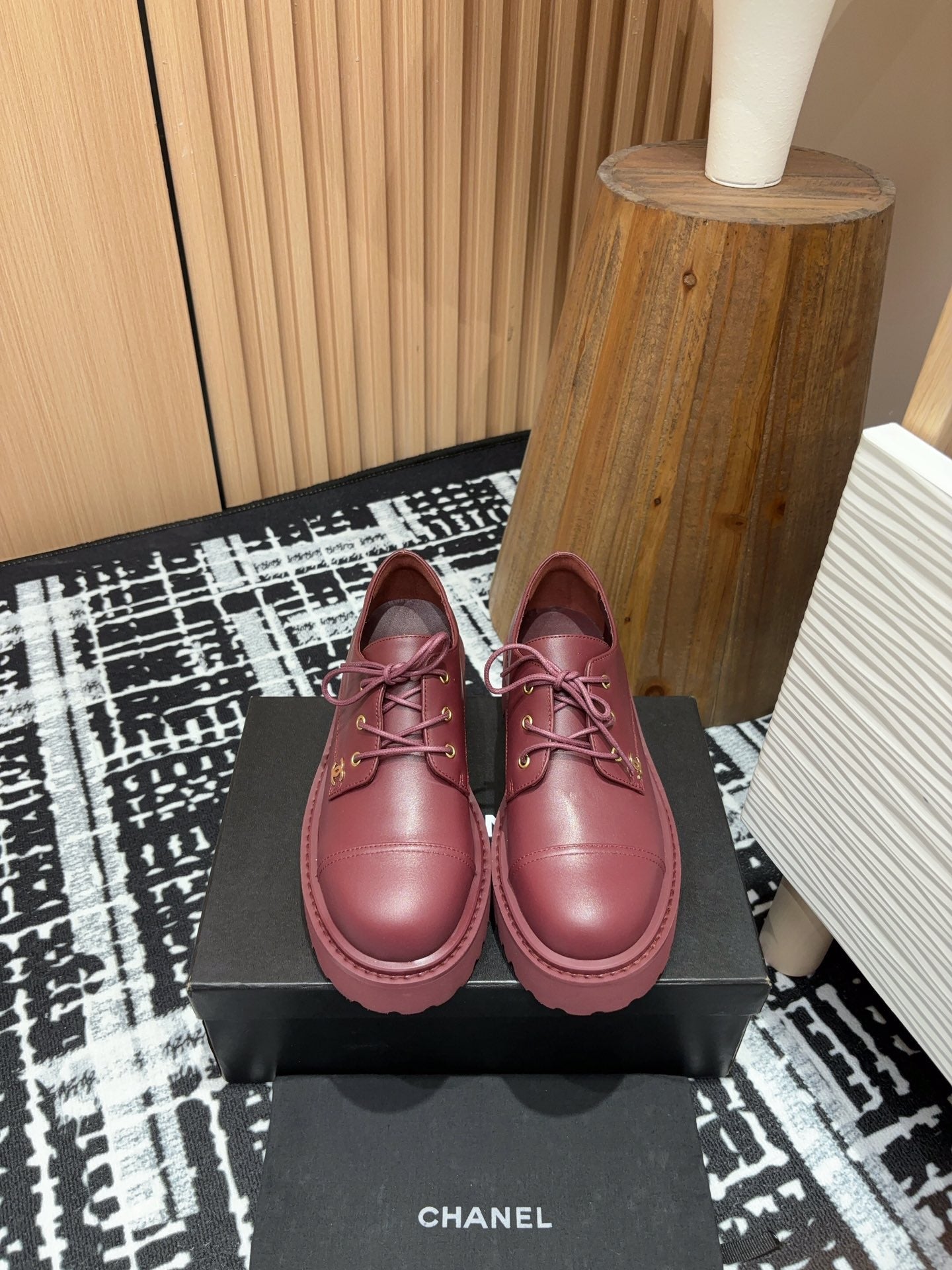 CC OXFORD SHOES IN BURGUNDY RED CALFSKIN - 35