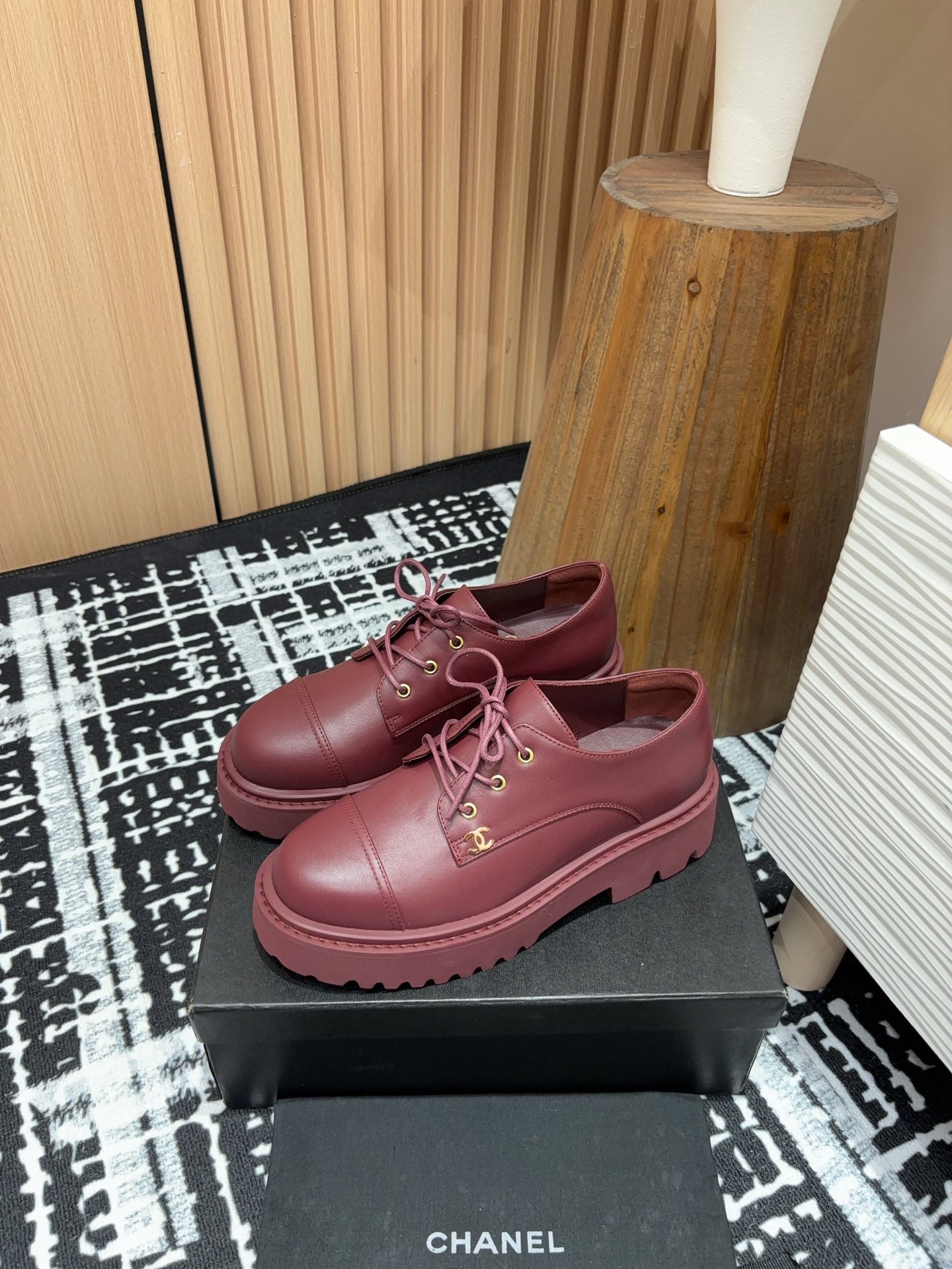 CC OXFORD SHOES IN BURGUNDY RED CALFSKIN - 35